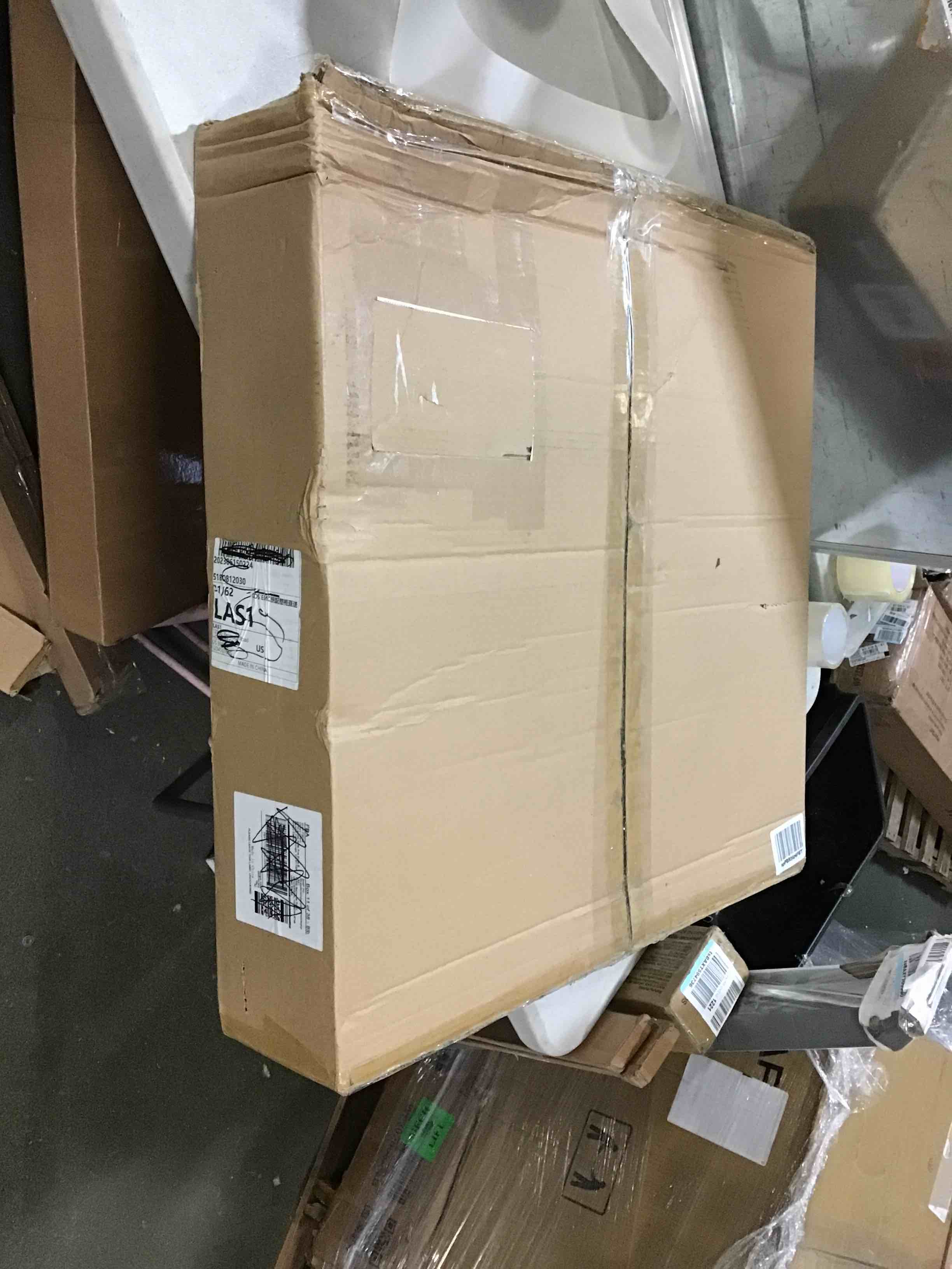 Faux round boxwood wreath 