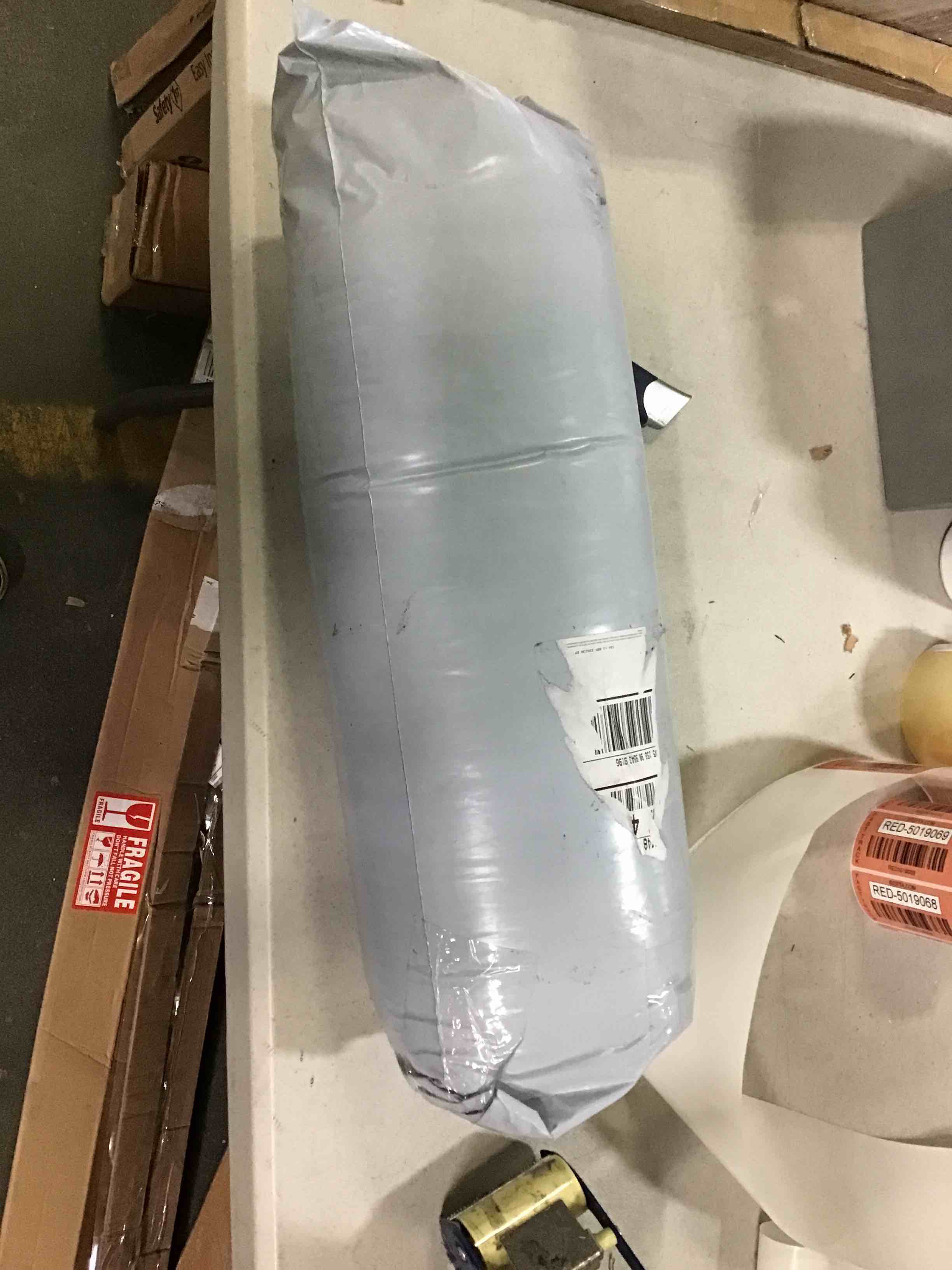 https://s3.amazonaws.com/lotting-images-prod/bidfta/RED5019062_1695744795218.jpeg