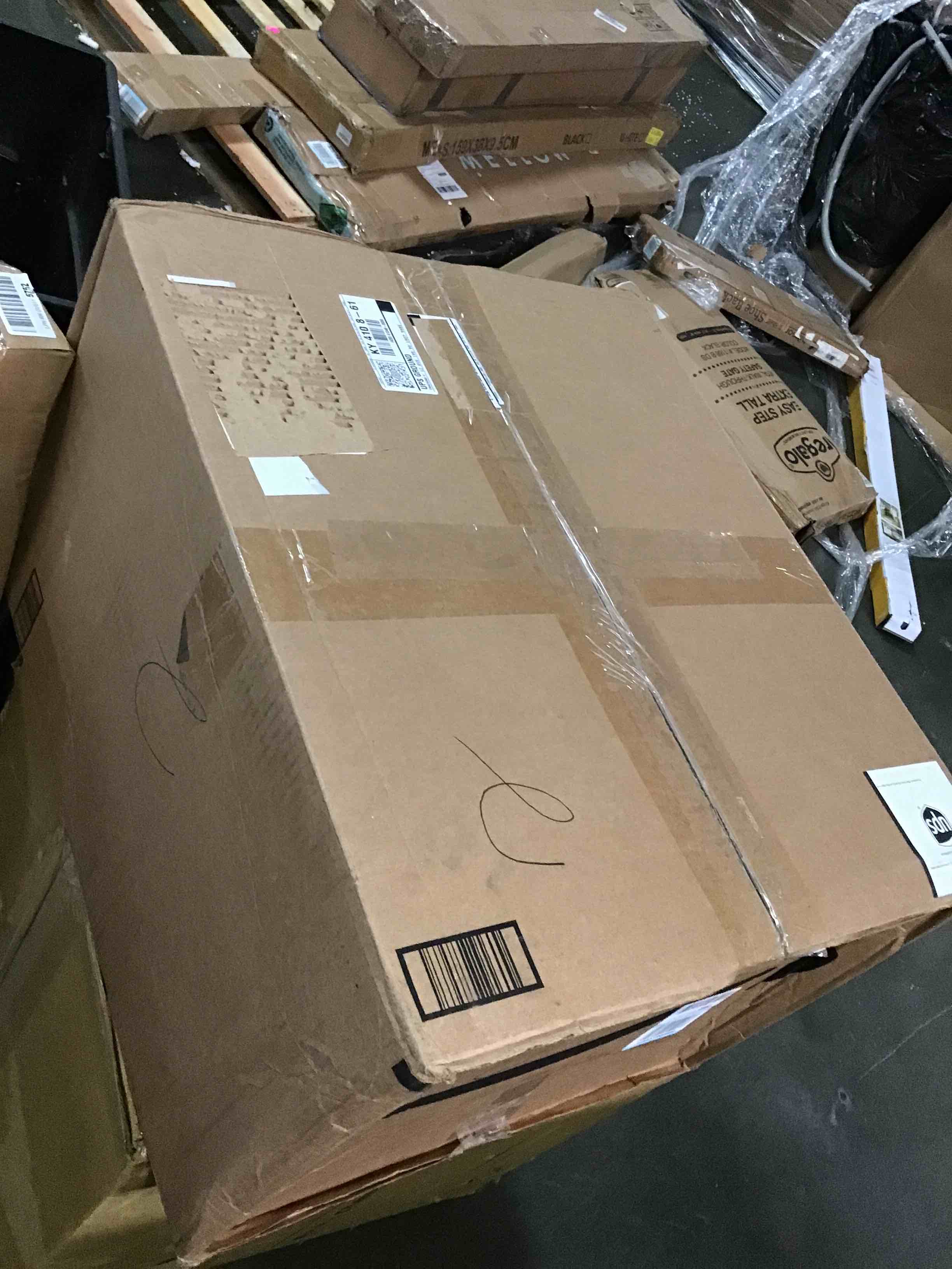 https://s3.amazonaws.com/lotting-images-prod/bidfta/RED5019087_1695751103500.jpeg