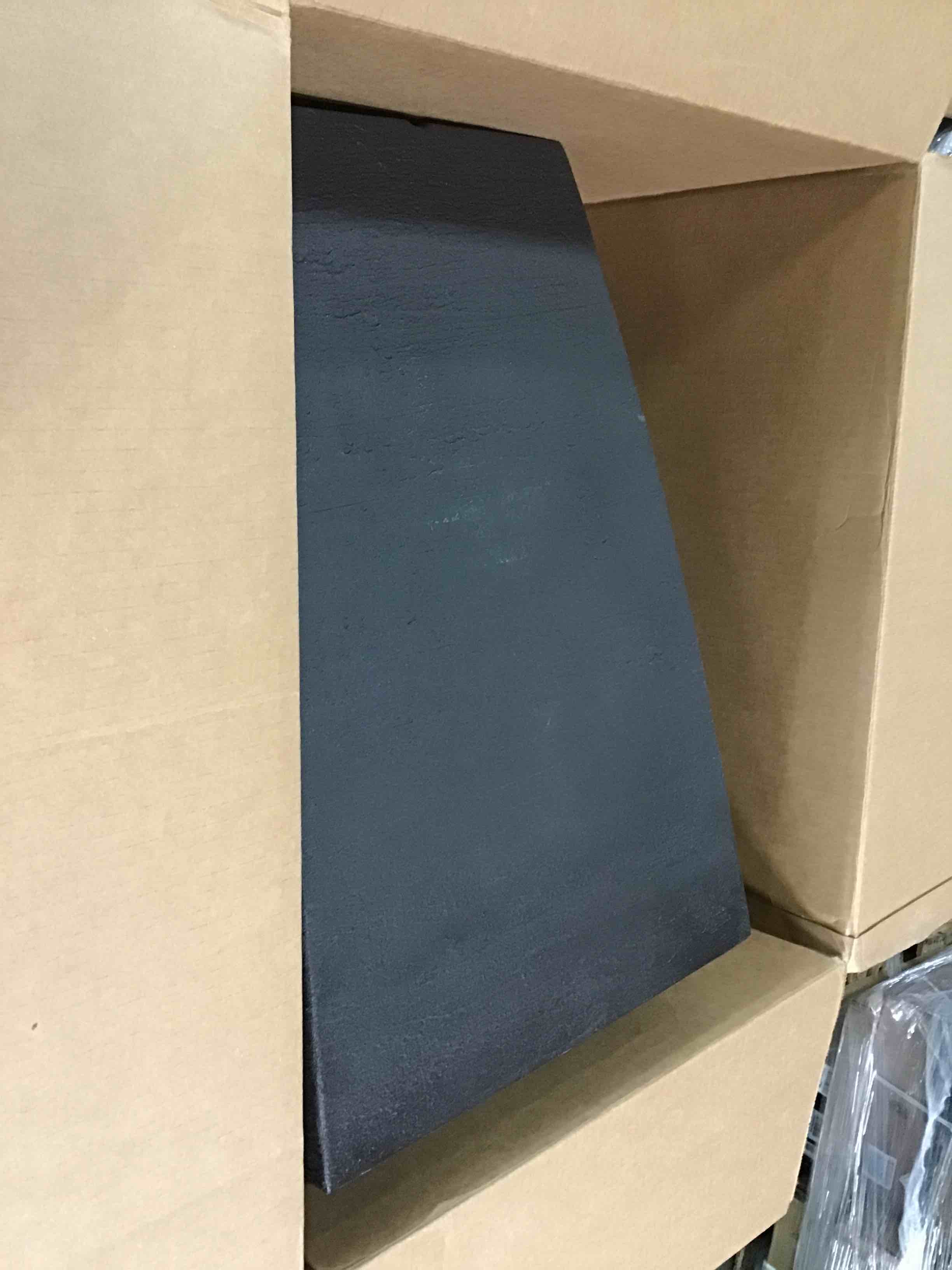 https://s3.amazonaws.com/lotting-images-prod/bidfta/RED5019087_1695751137591.jpeg
