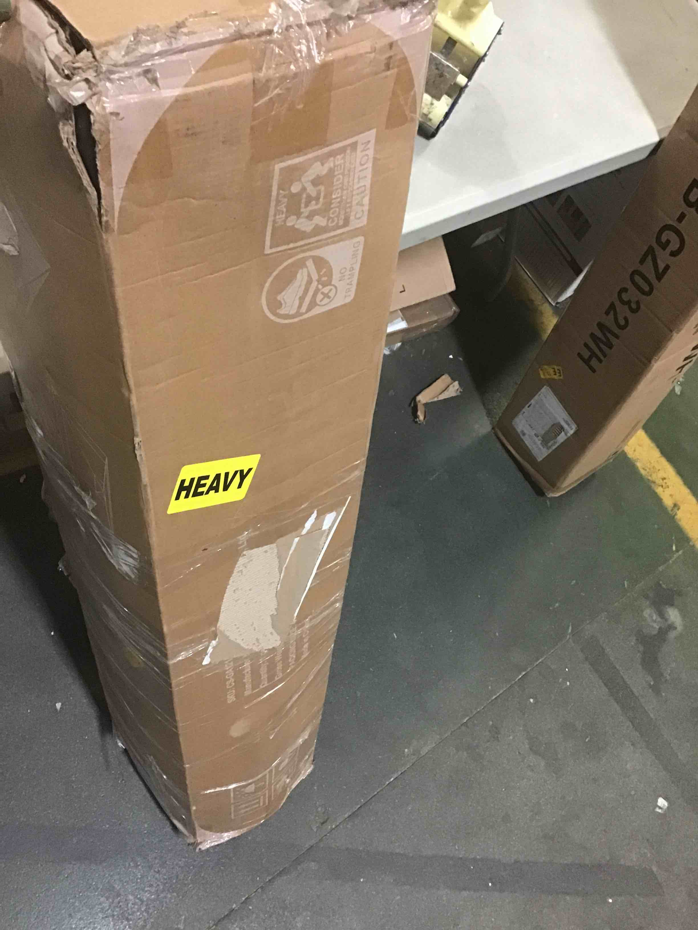 https://s3.amazonaws.com/lotting-images-prod/bidfta/RED5019233_1695828191056.jpeg