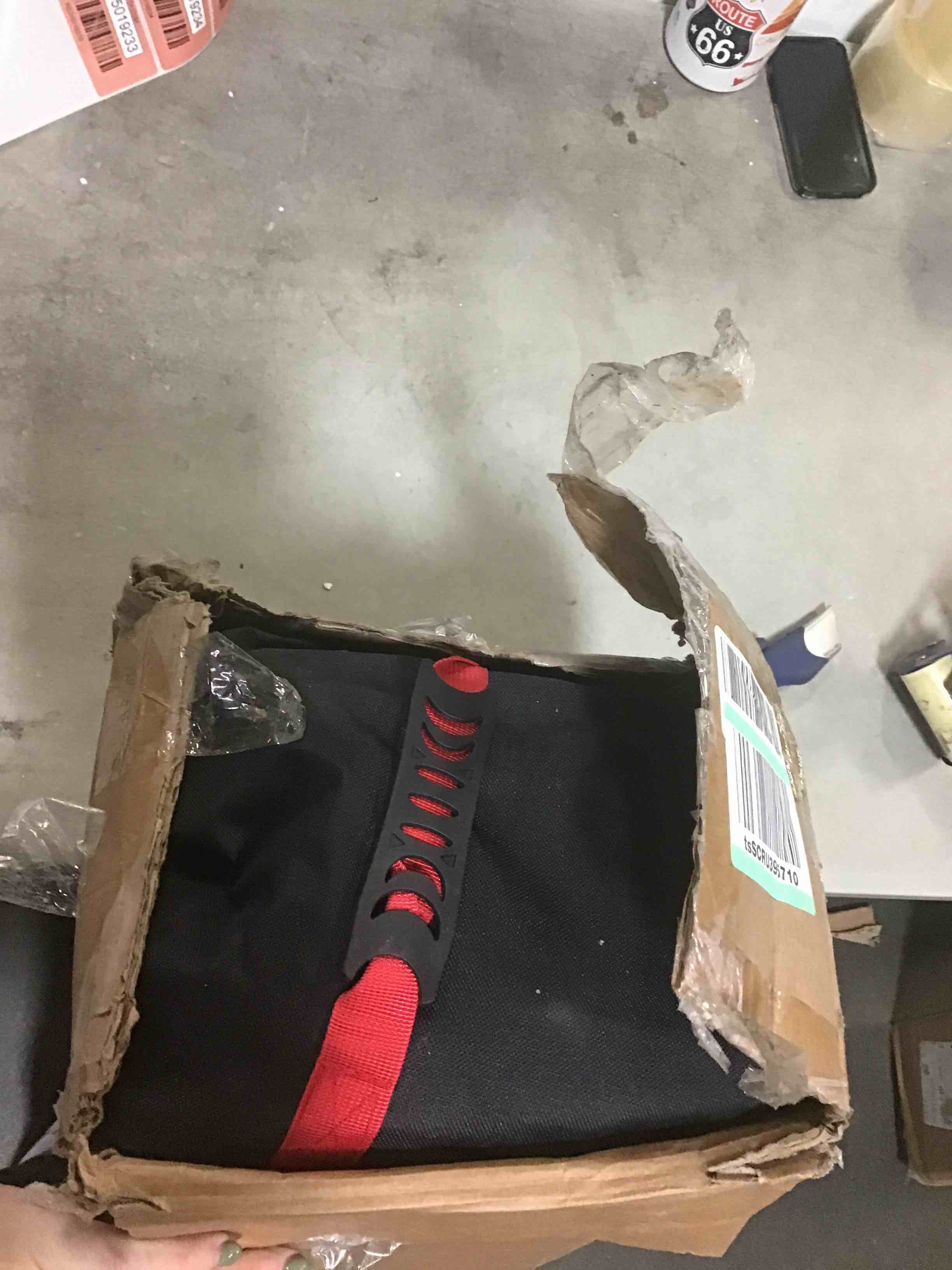 https://s3.amazonaws.com/lotting-images-prod/bidfta/RED5019233_1695828227899.jpeg