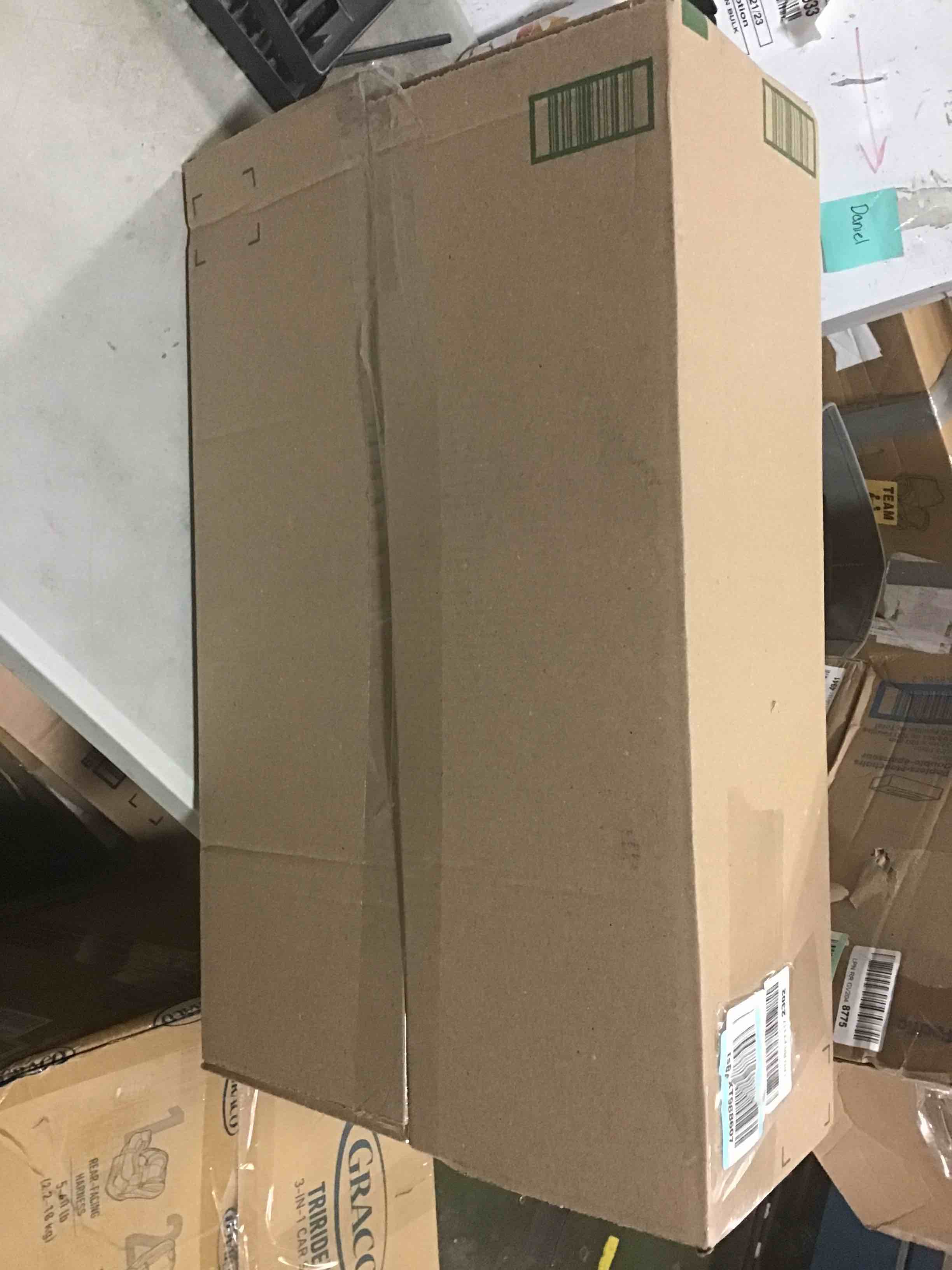 https://s3.amazonaws.com/lotting-images-prod/bidfta/RED5019284_1695838324451.jpeg