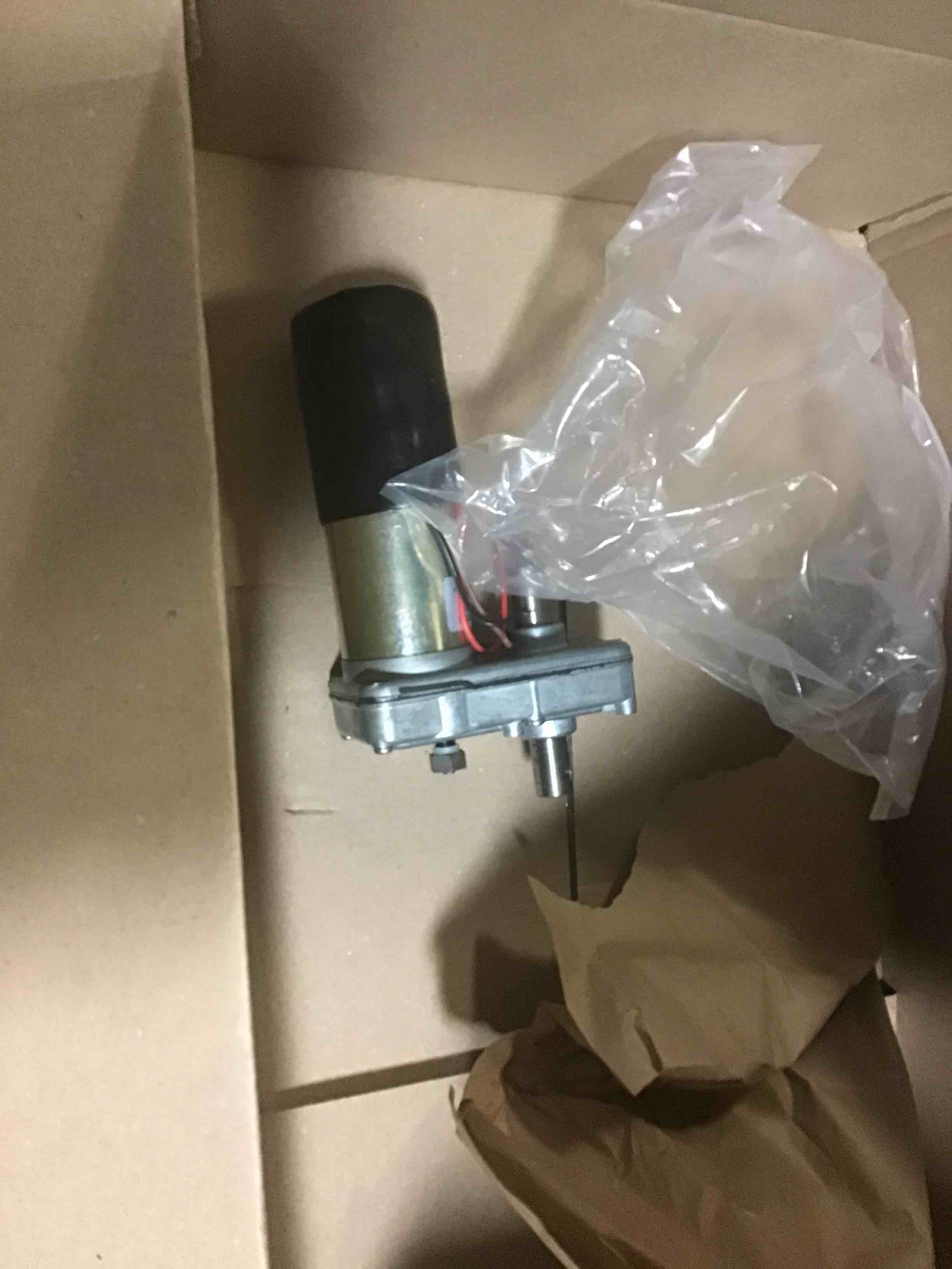 https://s3.amazonaws.com/lotting-images-prod/bidfta/RED5019284_1695838368018.jpeg