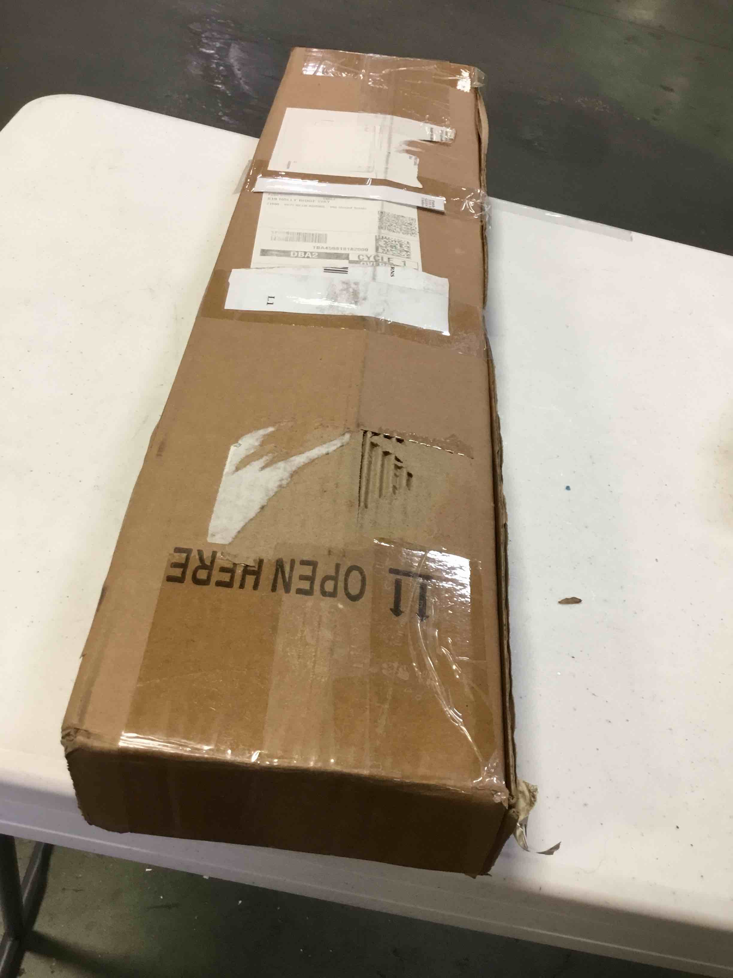 https://s3.amazonaws.com/lotting-images-prod/bidfta/RED5028061_1686842315714.jpeg