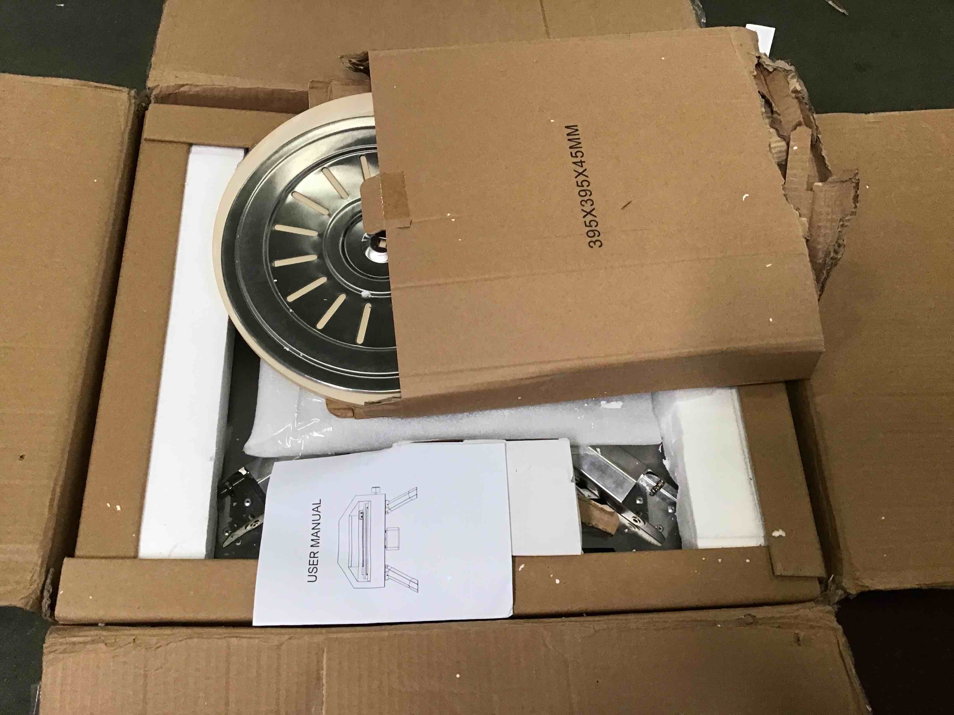 https://s3.amazonaws.com/lotting-images-prod/bidfta/RED5033159_1686154088293.jpeg