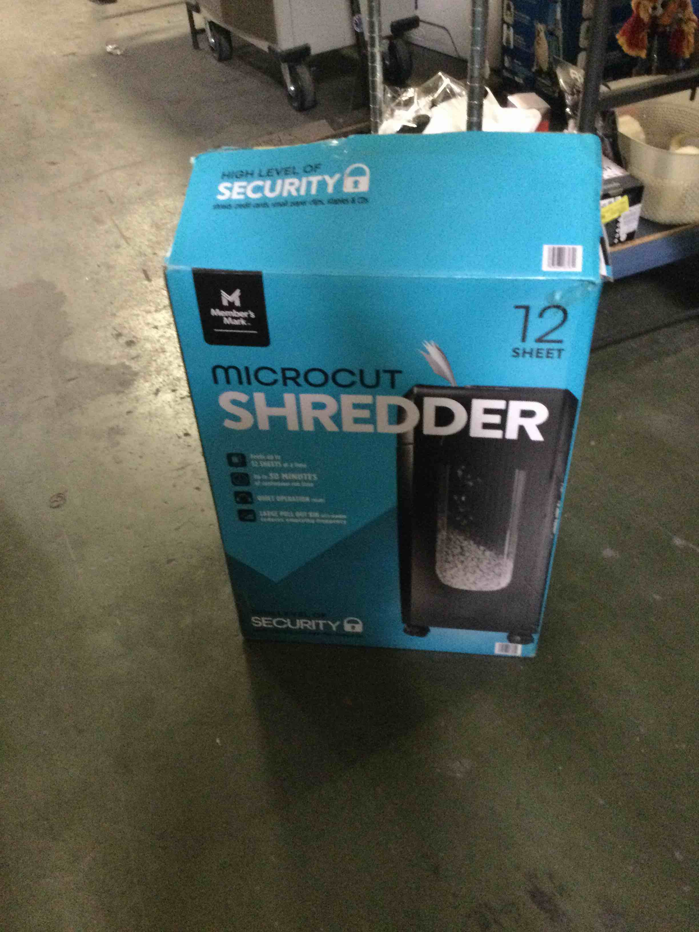 https://s3.amazonaws.com/lotting-images-prod/bidfta/RED5034712_1686230822629.jpeg