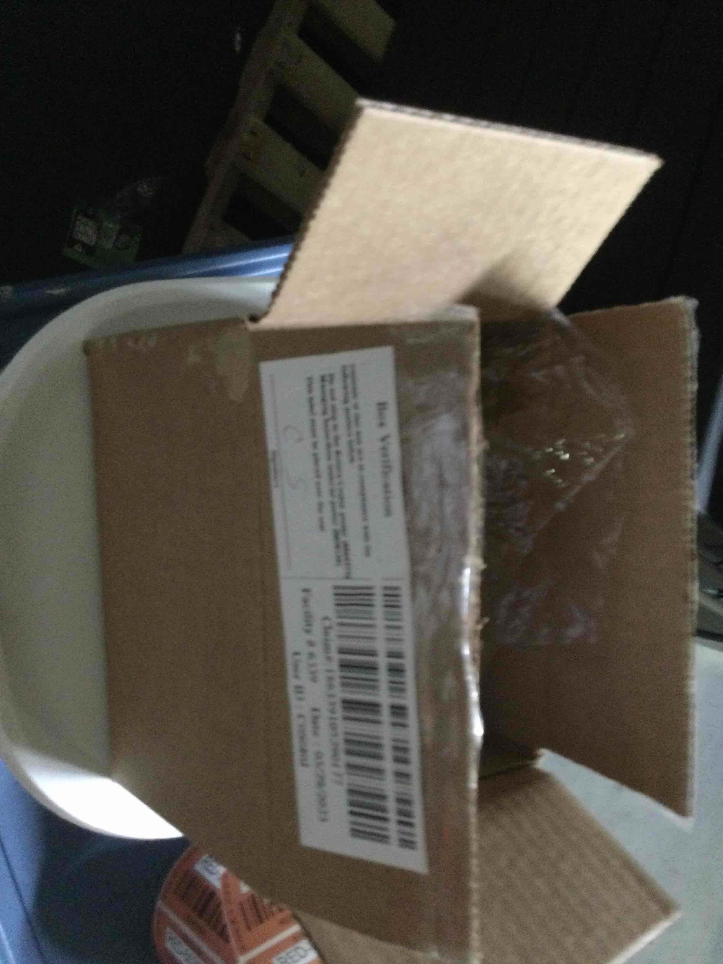 https://s3.amazonaws.com/lotting-images-prod/bidfta/RED5035218_1687202223840.jpeg