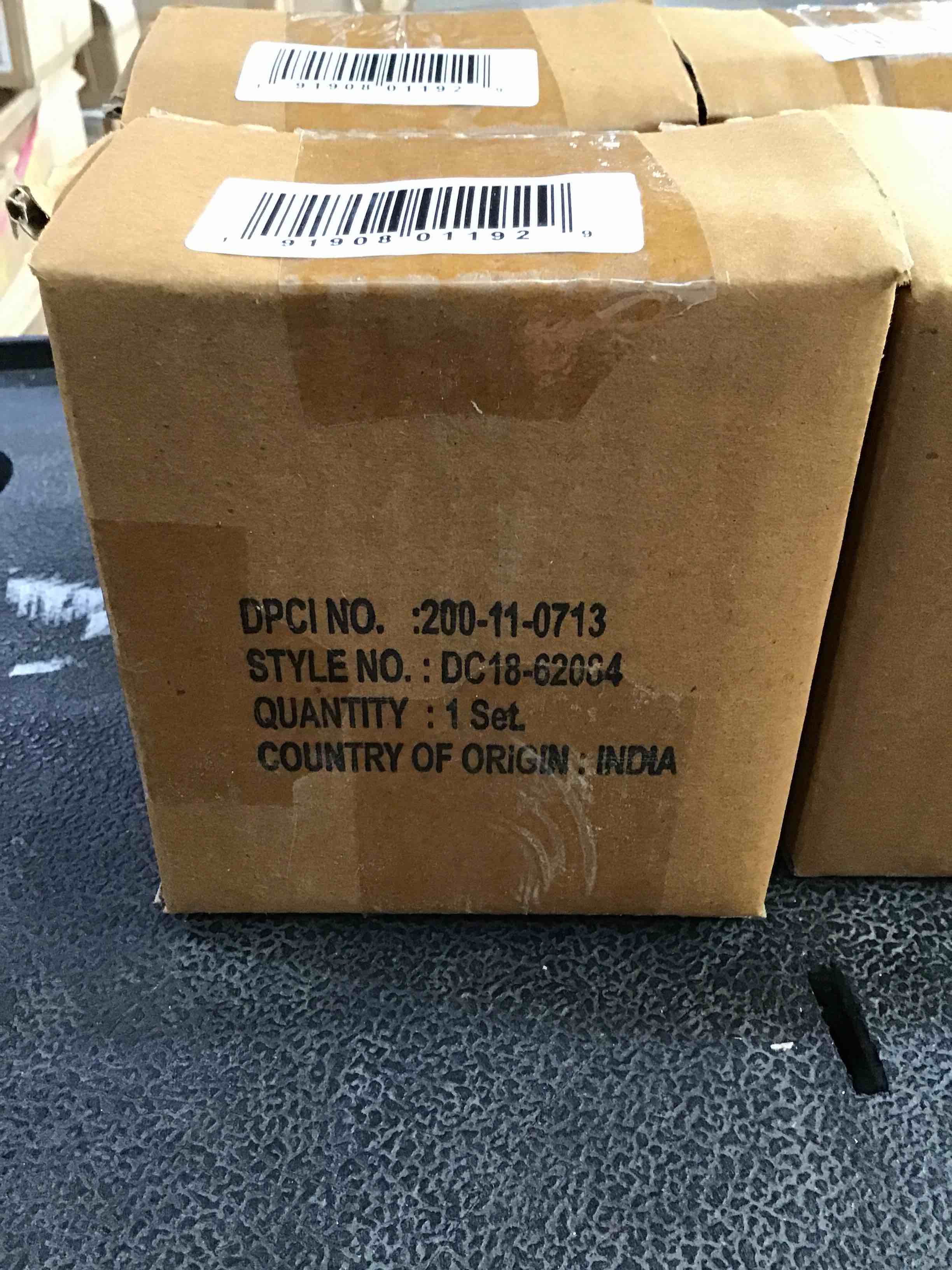 https://s3.amazonaws.com/lotting-images-prod/bidfta/RED5043121_1693502499772.jpeg