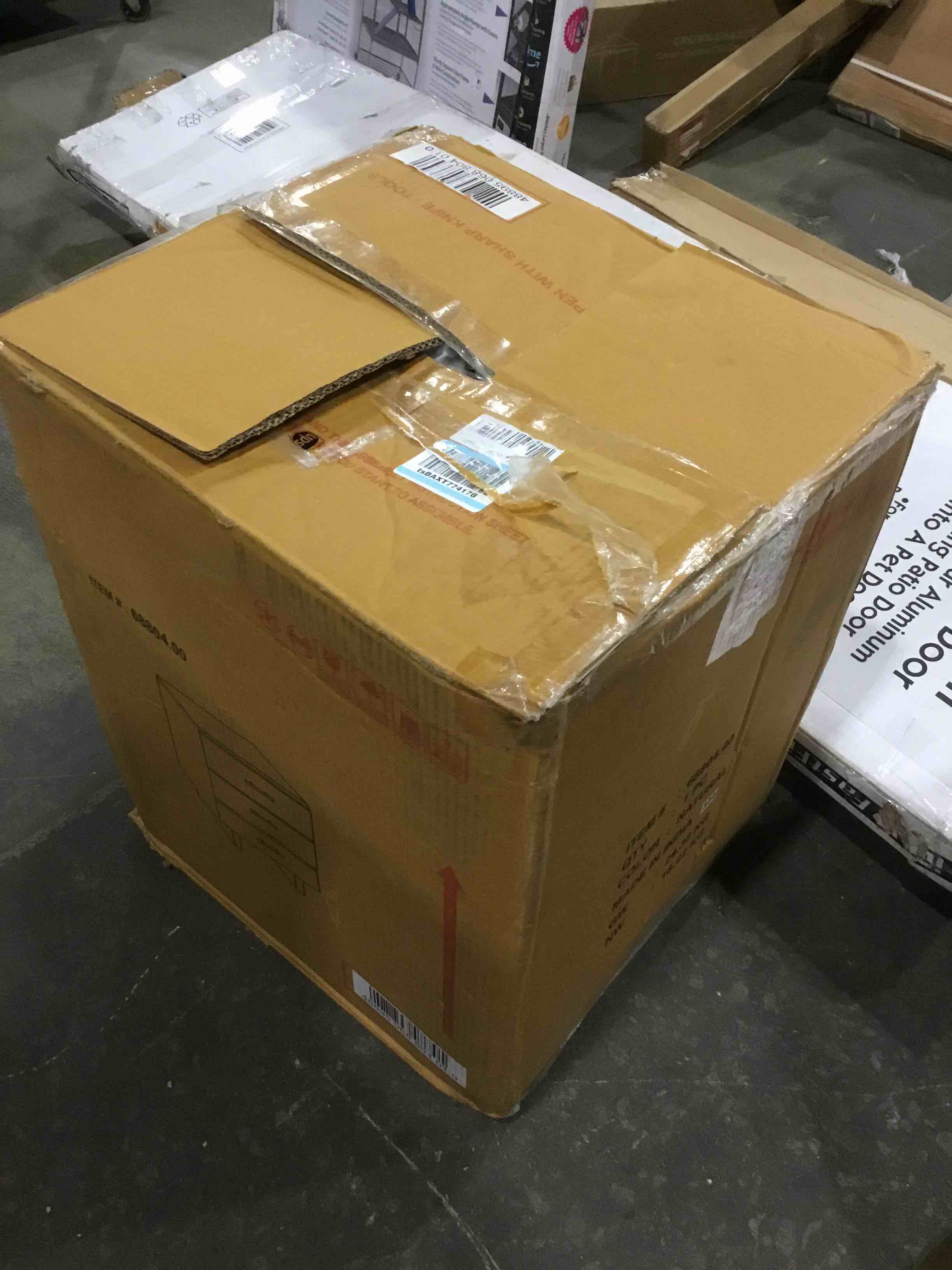 https://s3.amazonaws.com/lotting-images-prod/bidfta/RED5044812_1695738982613.jpeg