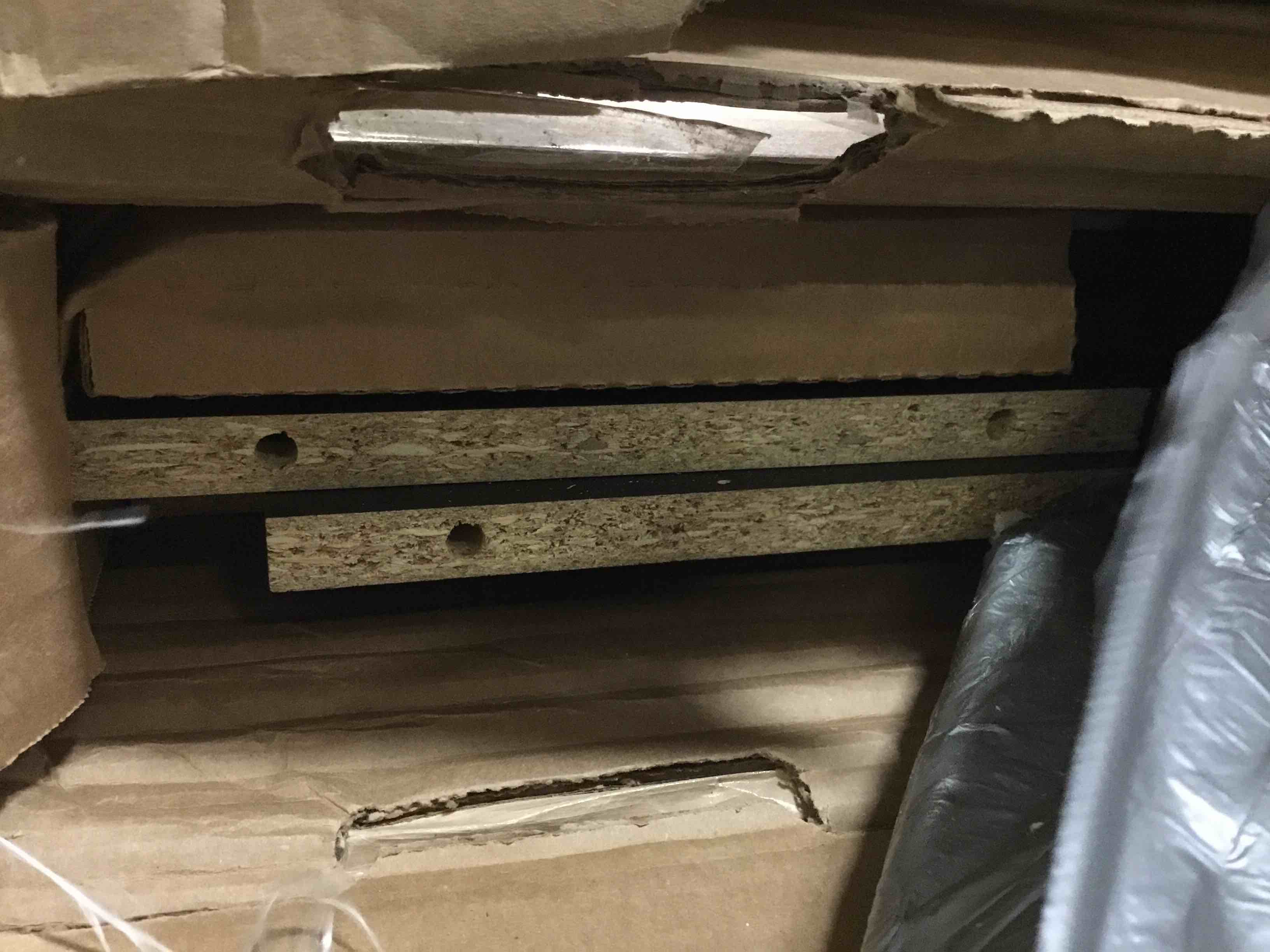 https://s3.amazonaws.com/lotting-images-prod/bidfta/RED5048099_1692715700890.jpeg