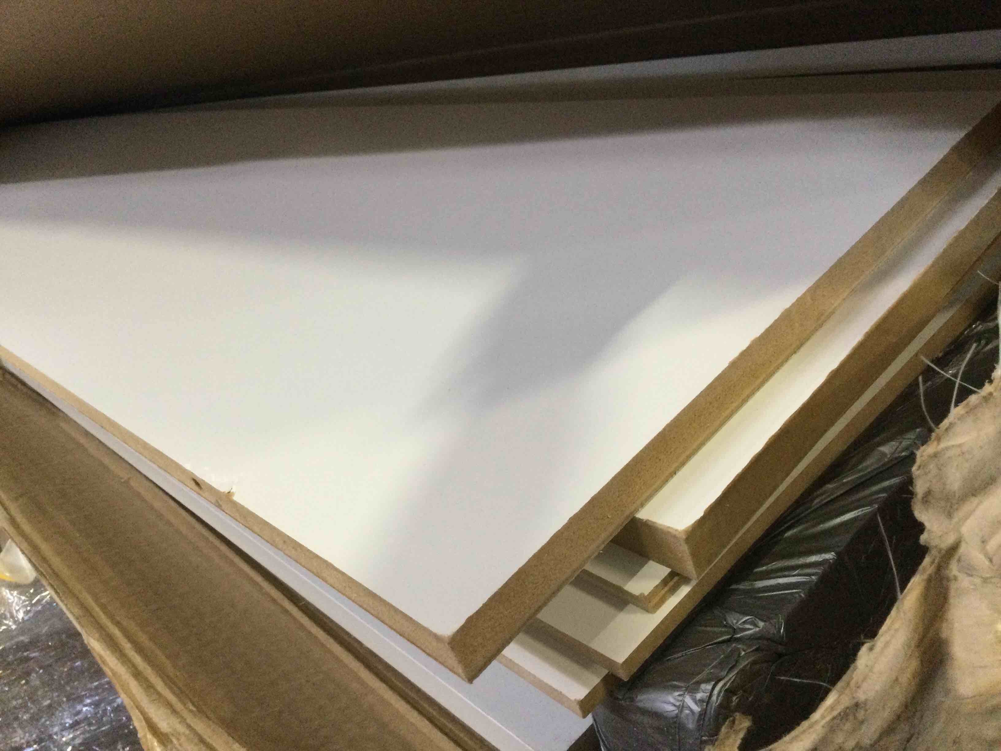 https://s3.amazonaws.com/lotting-images-prod/bidfta/RED5048651_1693237016826.jpeg