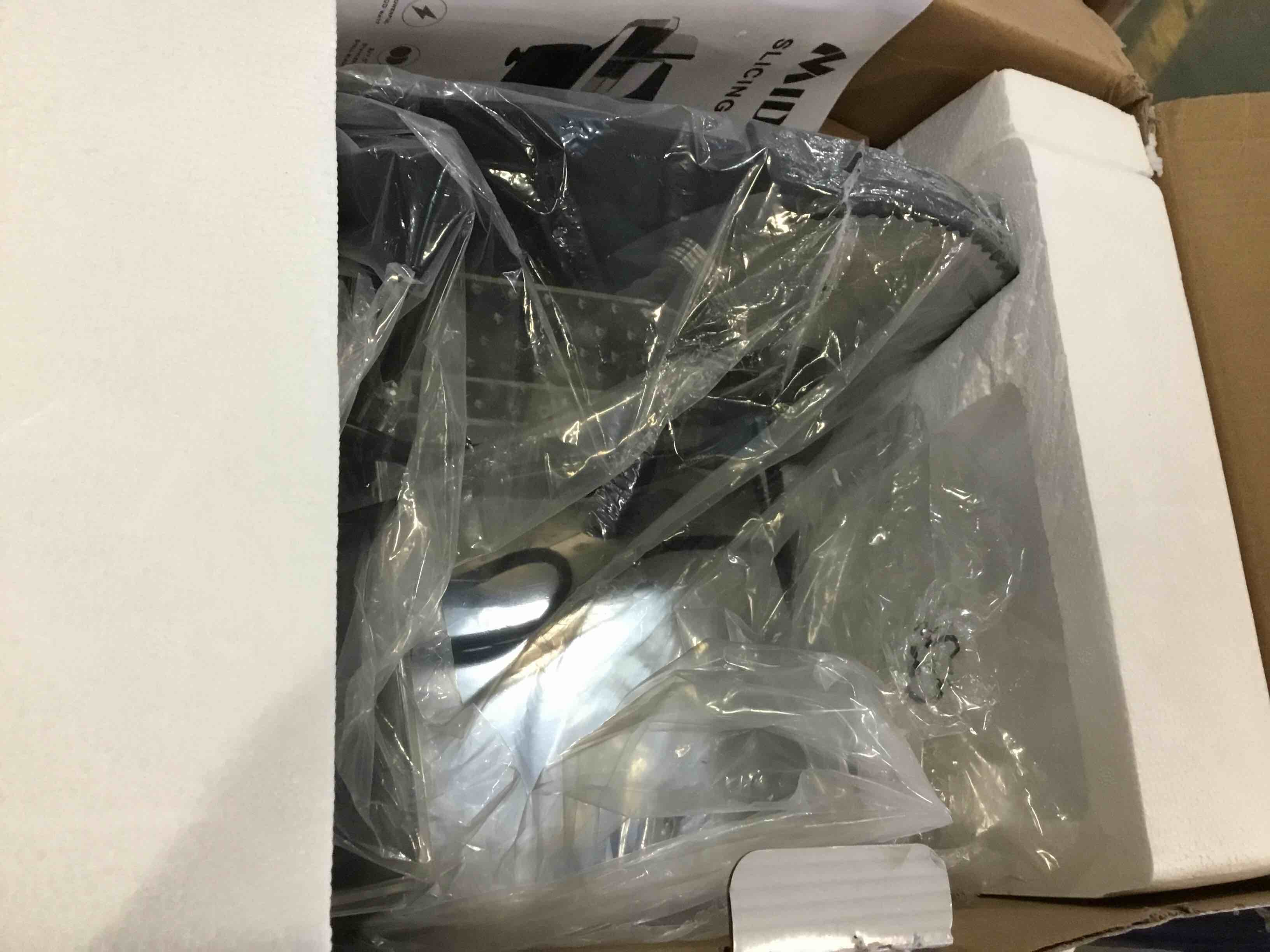 https://s3.amazonaws.com/lotting-images-prod/bidfta/RED5048701_1693250832843.jpeg