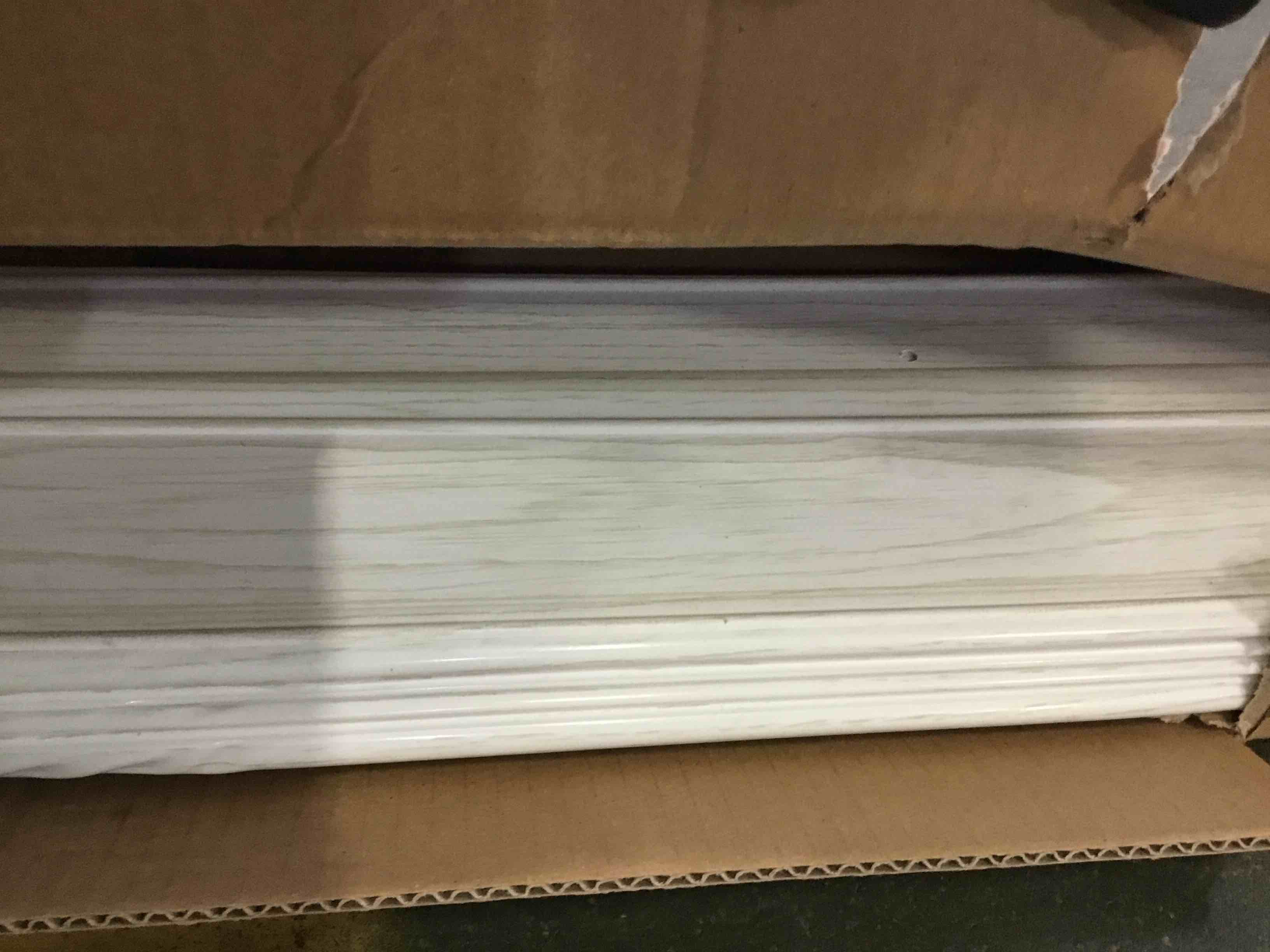 https://s3.amazonaws.com/lotting-images-prod/bidfta/RED5048893_1693401193946.jpeg