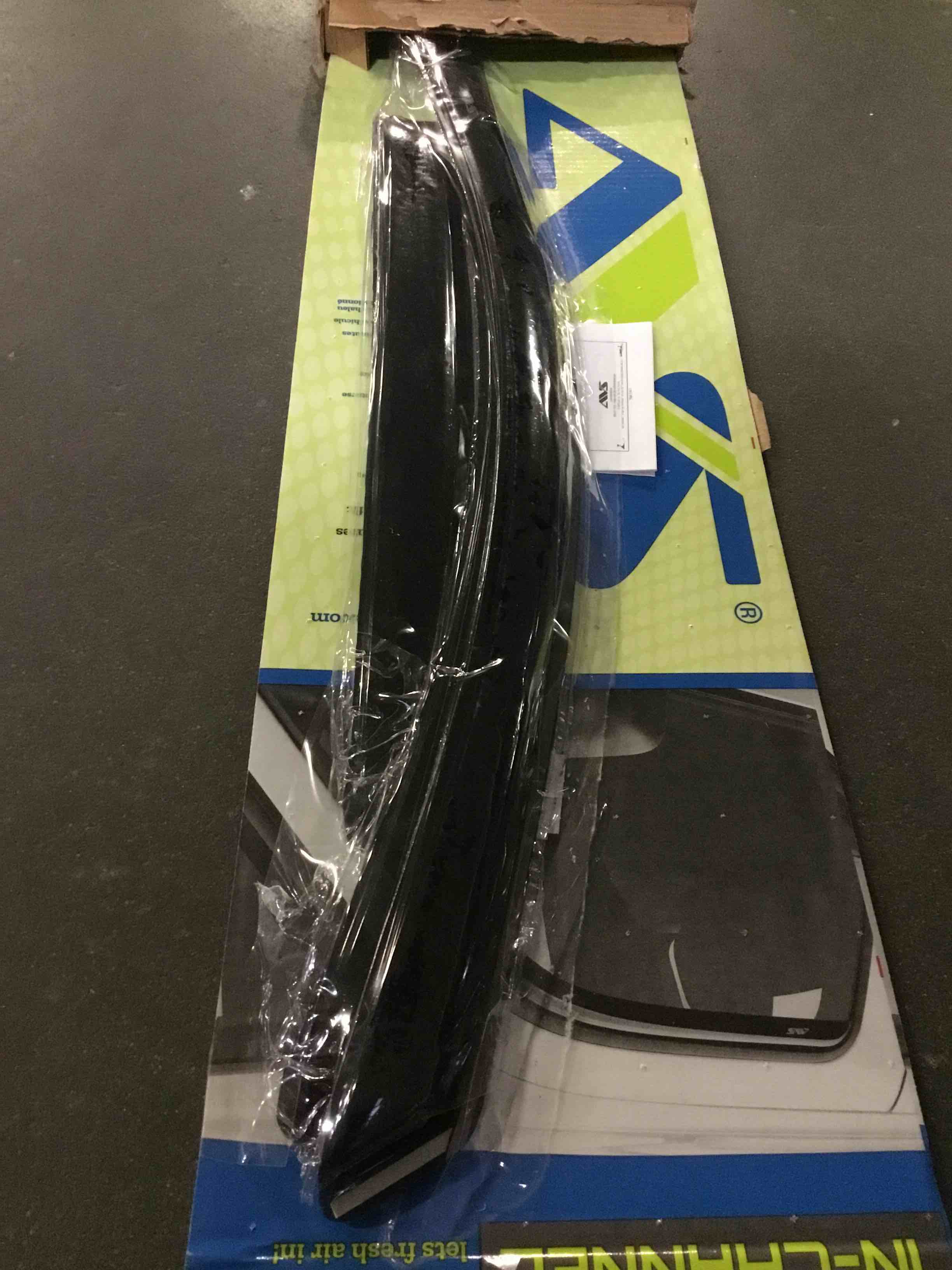 https://s3.amazonaws.com/lotting-images-prod/bidfta/RED5048988_1693480068029.jpeg