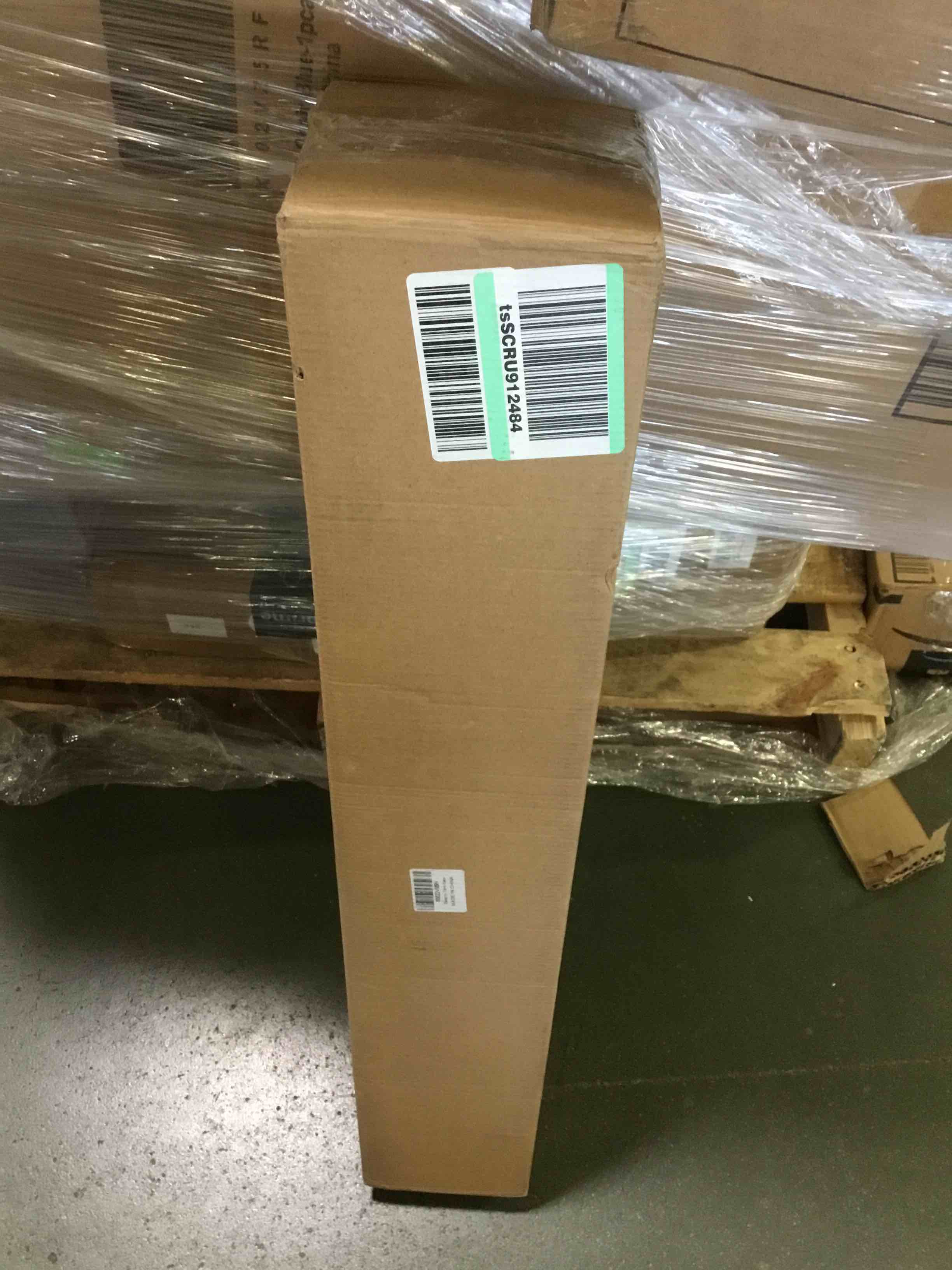 https://s3.amazonaws.com/lotting-images-prod/bidfta/RED5049078_1693502334113.jpeg