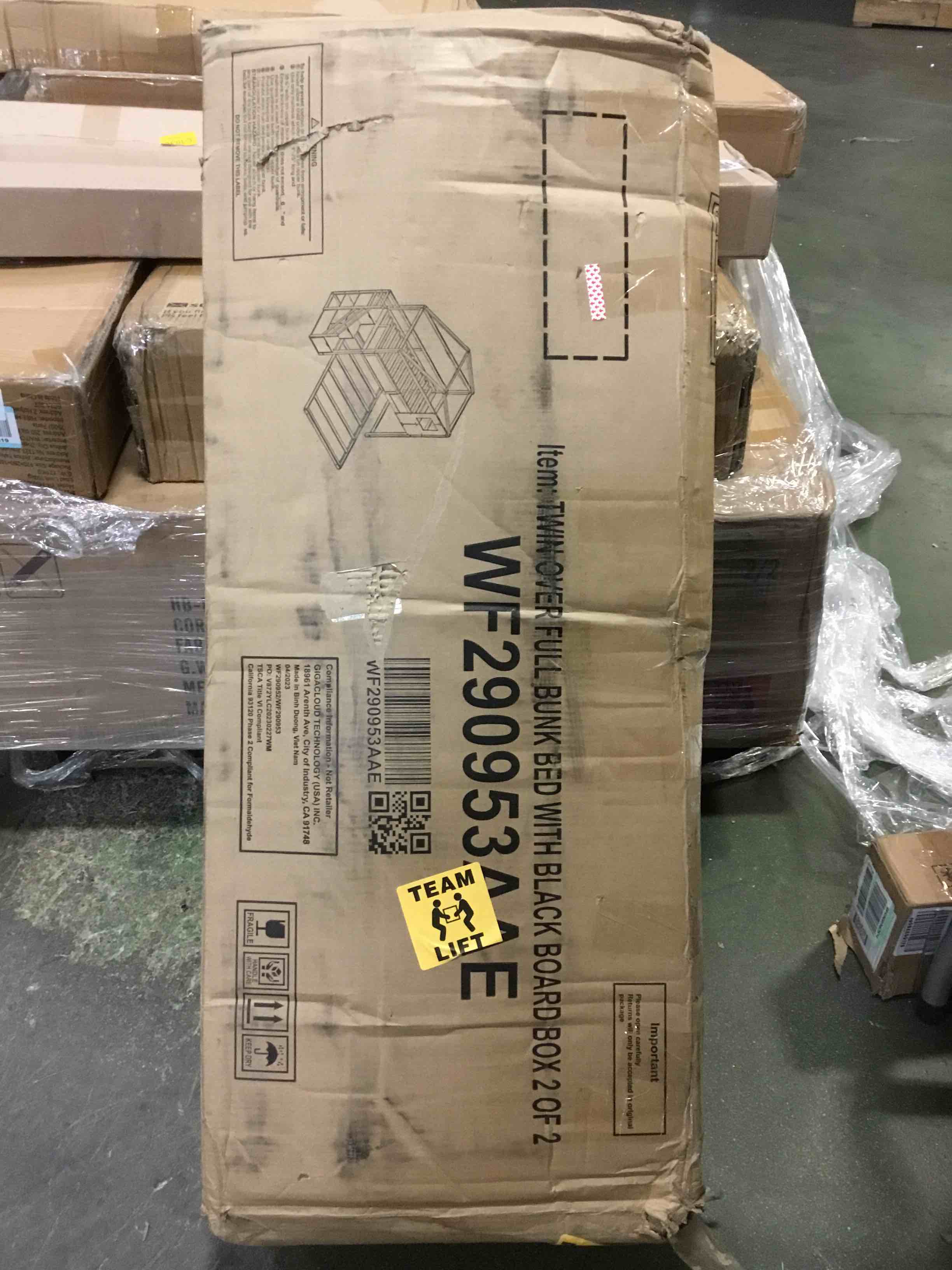 https://s3.amazonaws.com/lotting-images-prod/bidfta/RED5049186_1693919430698.jpeg