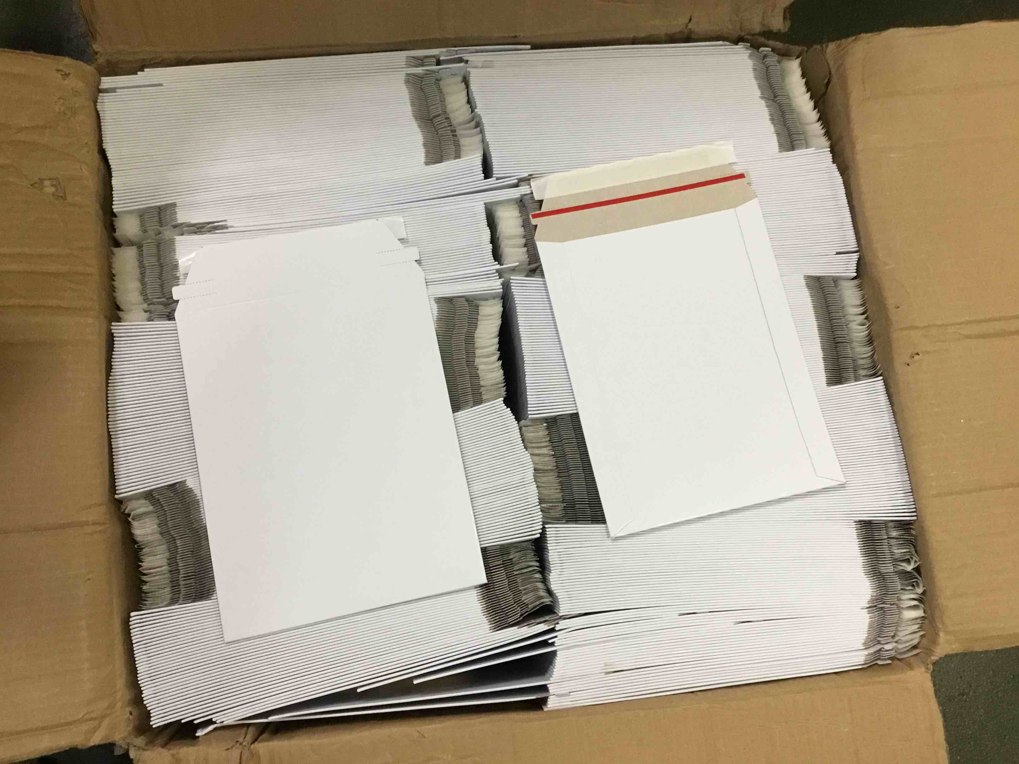 https://s3.amazonaws.com/lotting-images-prod/bidfta/RED5049312_1694006266482.jpeg
