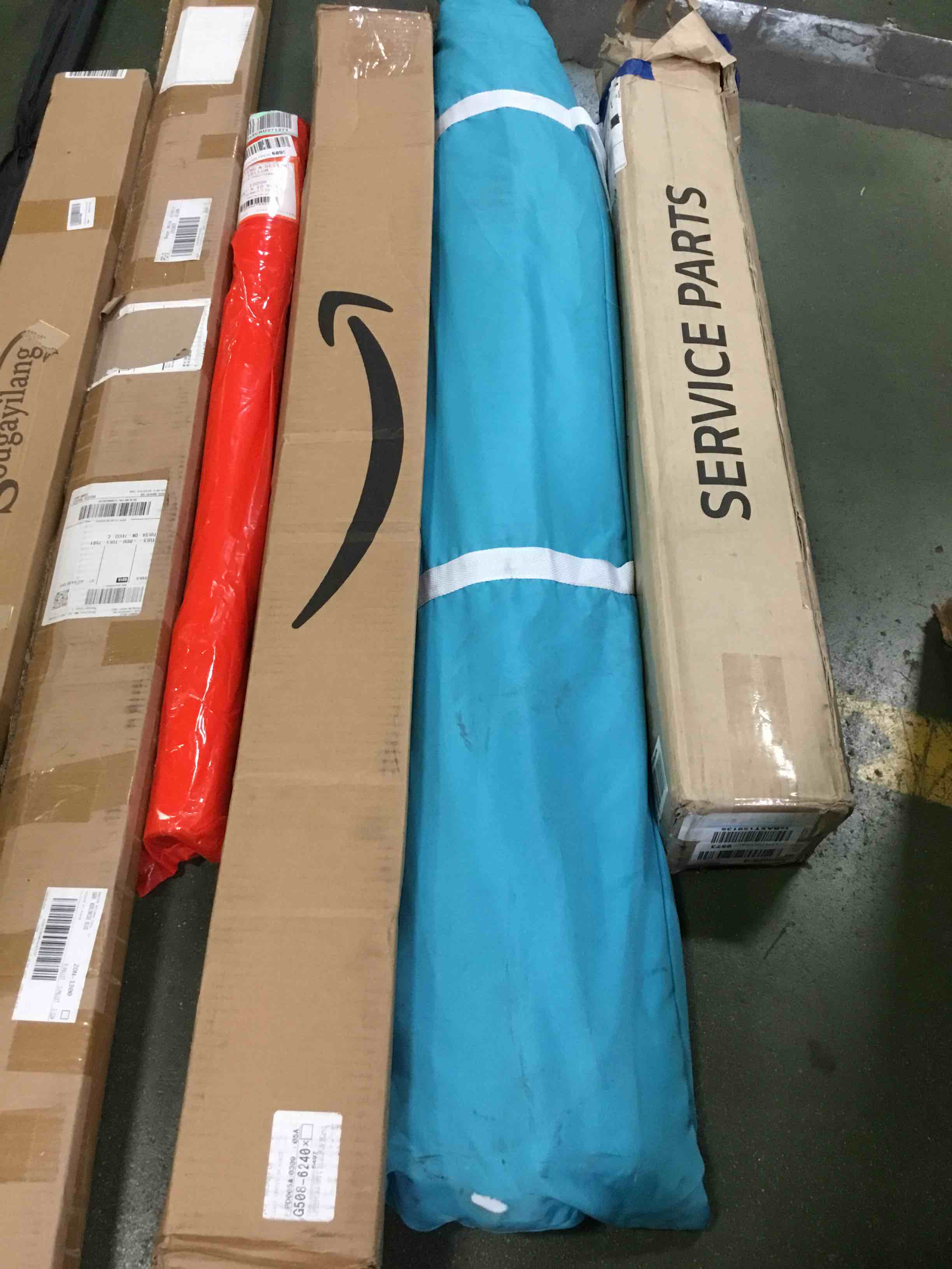 https://s3.amazonaws.com/lotting-images-prod/bidfta/RED5049314_1694006786271.jpeg