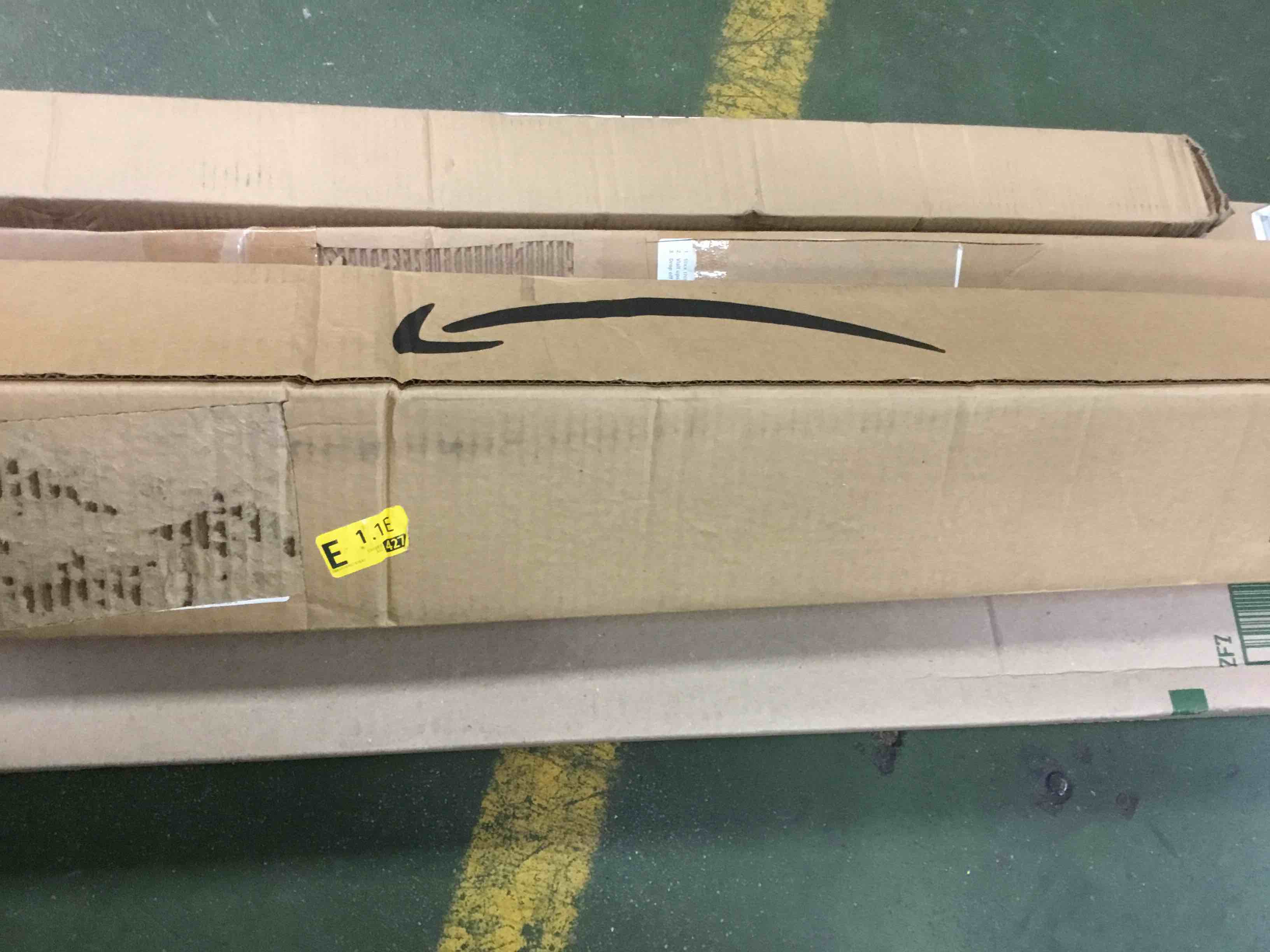 https://s3.amazonaws.com/lotting-images-prod/bidfta/RED5049369_1694023135892.jpeg