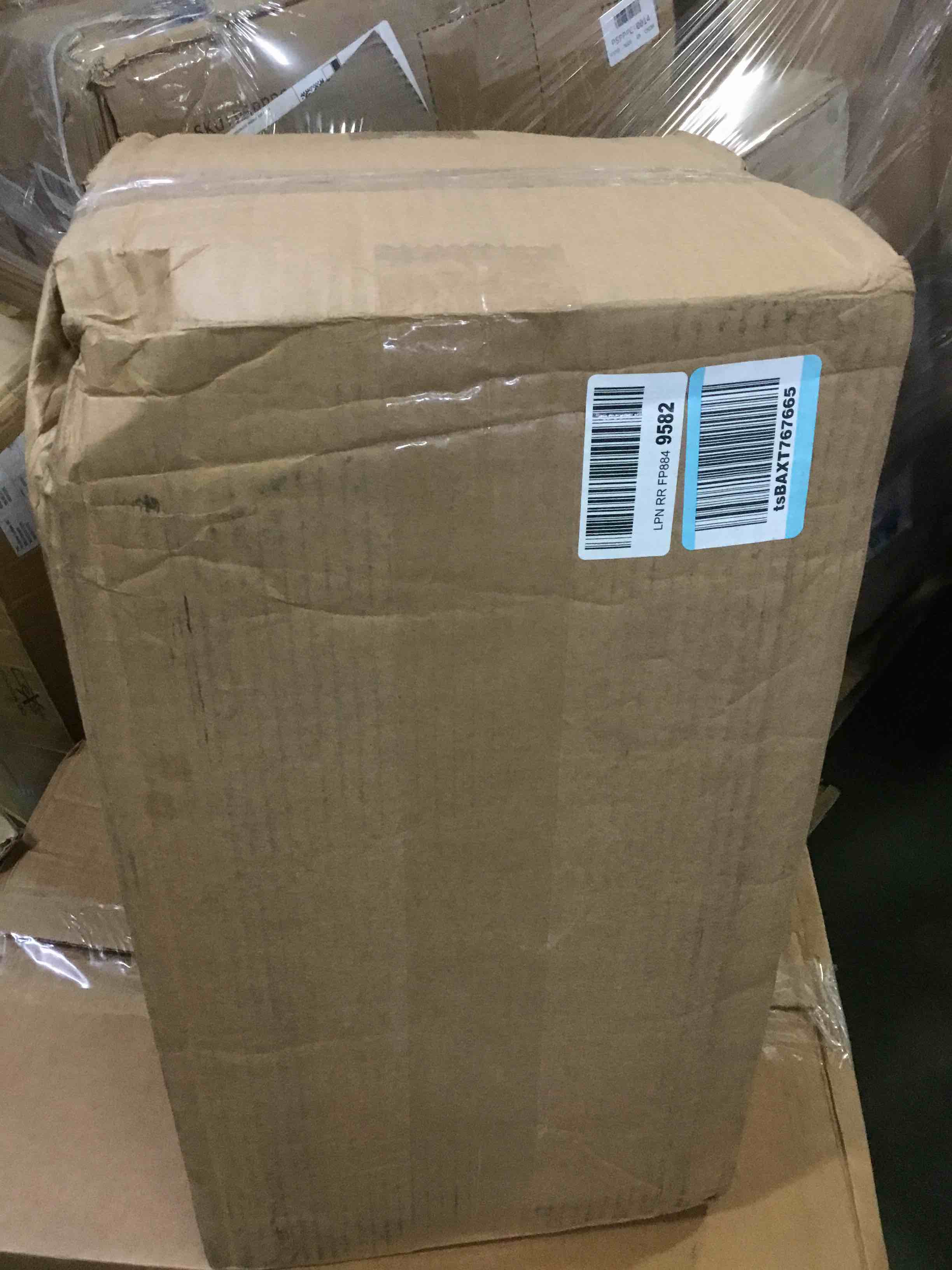 https://s3.amazonaws.com/lotting-images-prod/bidfta/RED5049439_1694092769669.jpeg