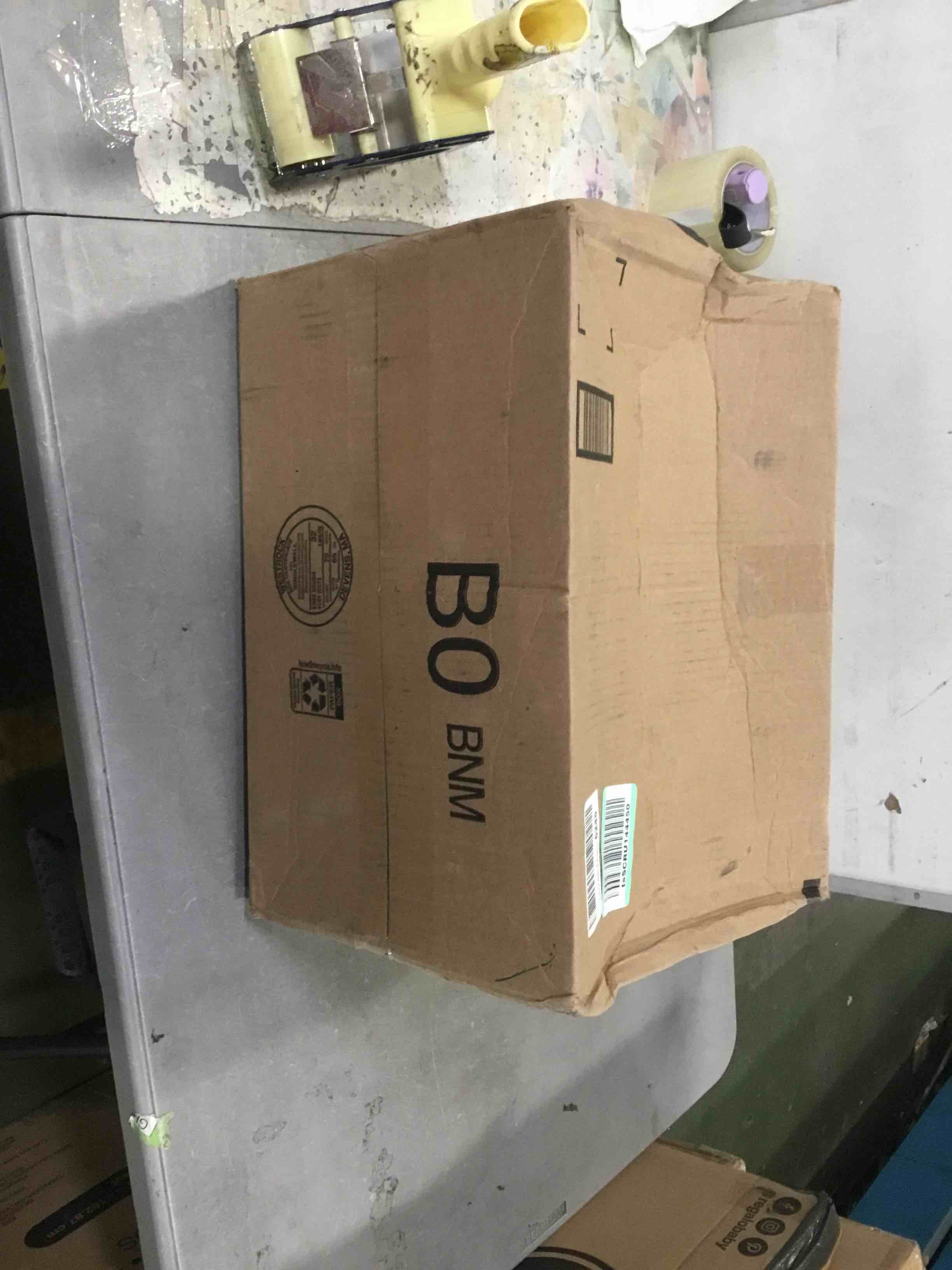 https://s3.amazonaws.com/lotting-images-prod/bidfta/RED5051438_1692890147872.jpeg