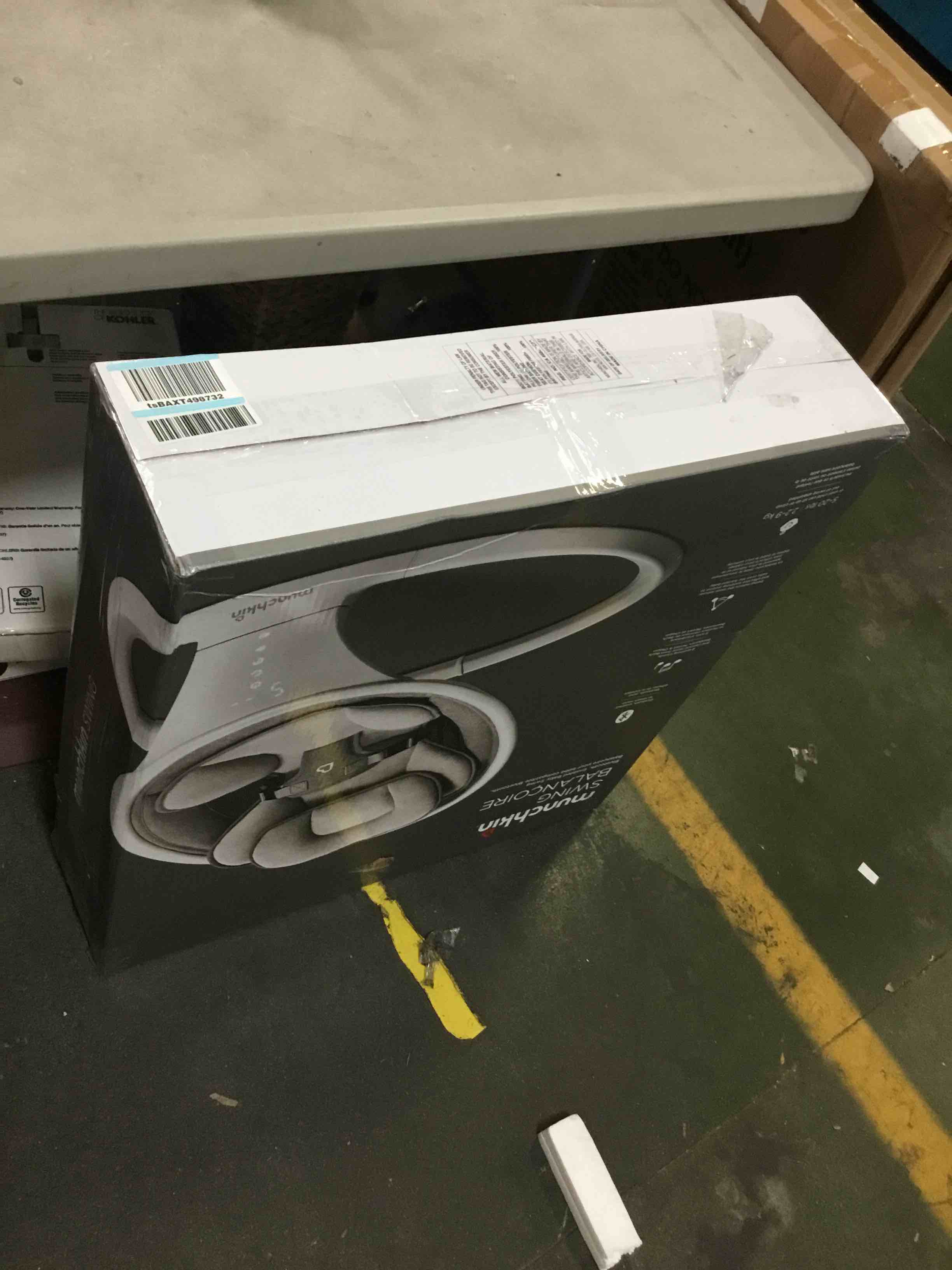 https://s3.amazonaws.com/lotting-images-prod/bidfta/RED5051925_1693331415196.jpeg