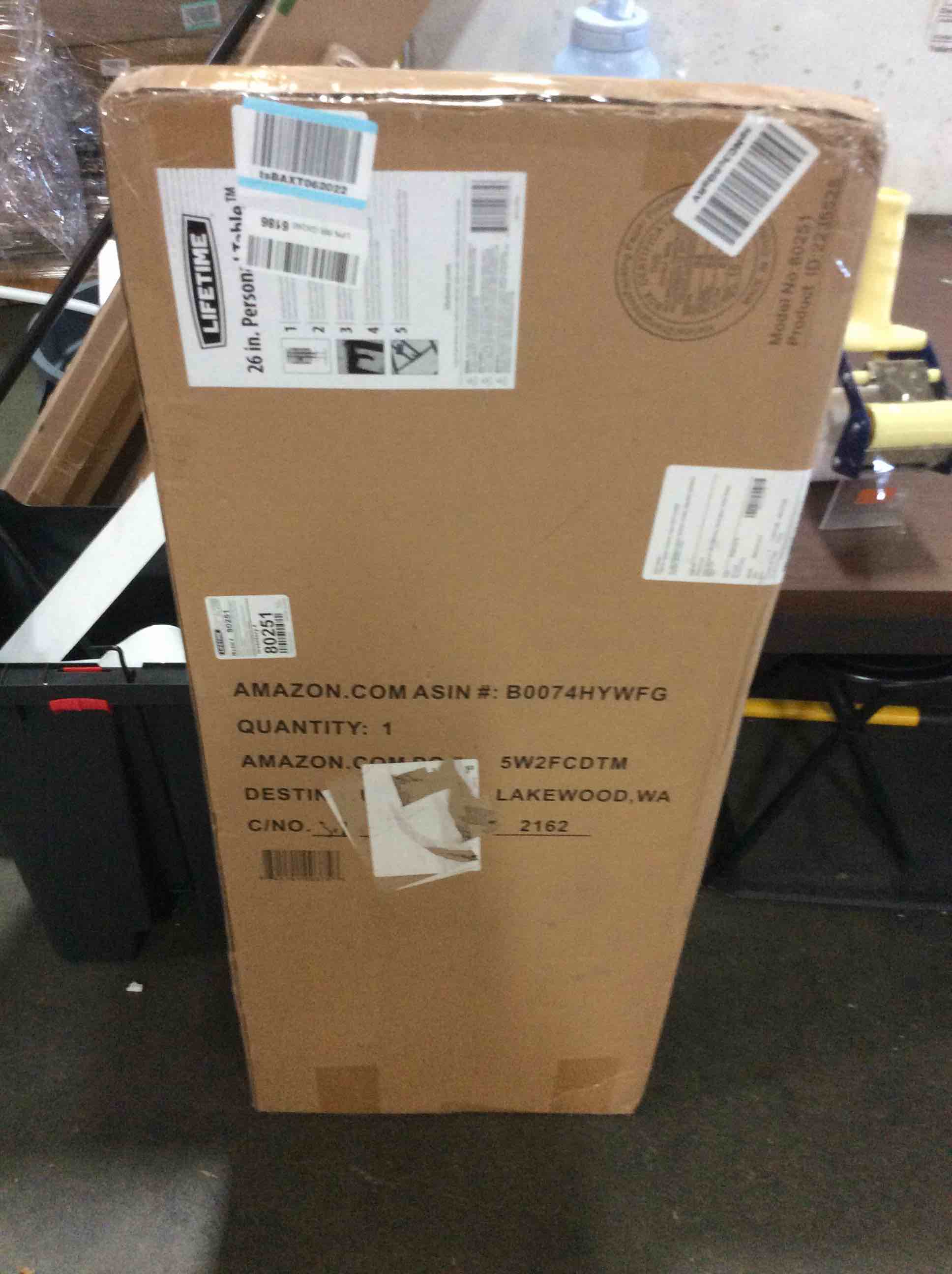 https://s3.amazonaws.com/lotting-images-prod/bidfta/RED5052310_1693582254649.jpeg