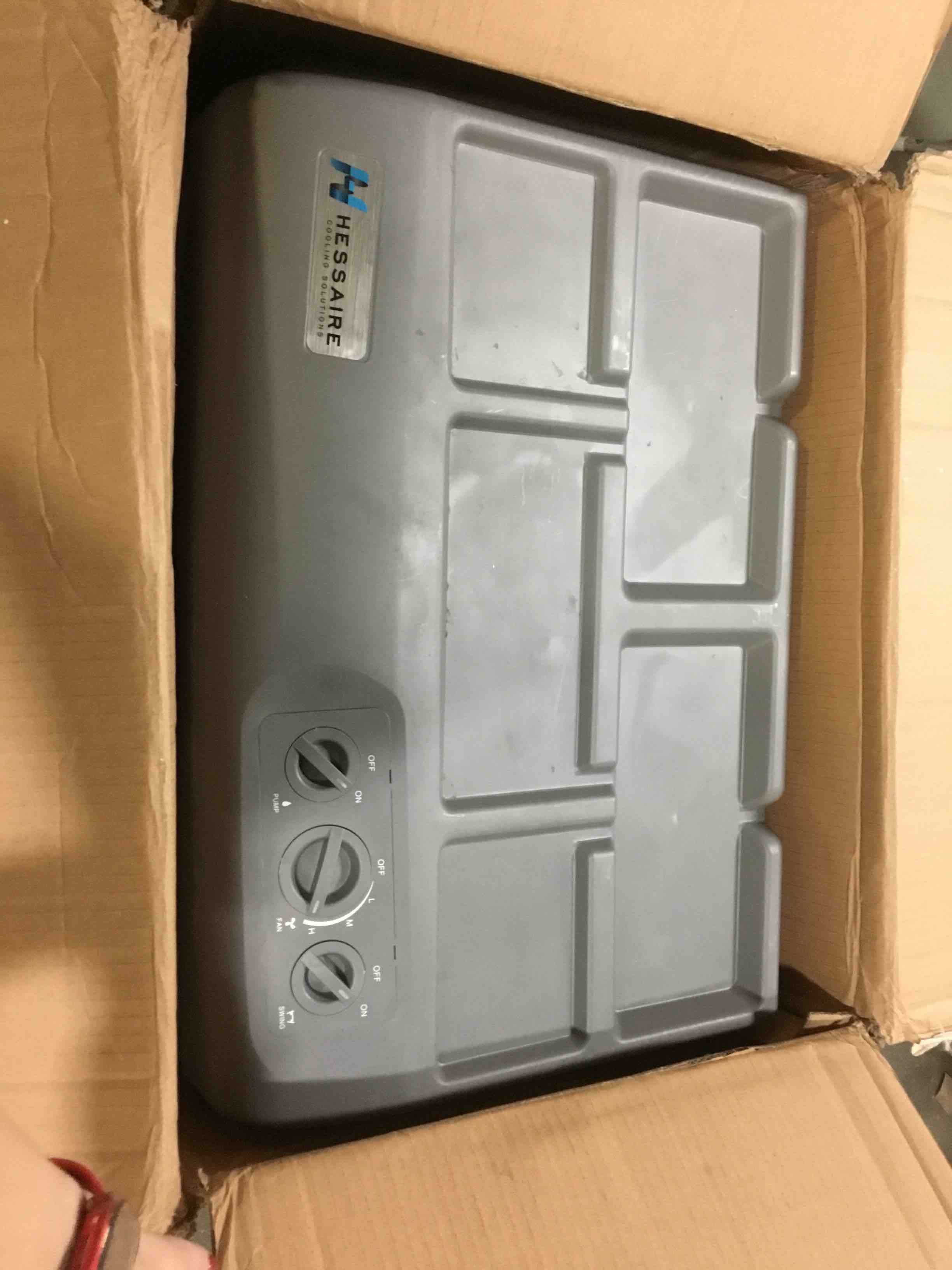 https://s3.amazonaws.com/lotting-images-prod/bidfta/RED5052331_1693914610062.jpeg