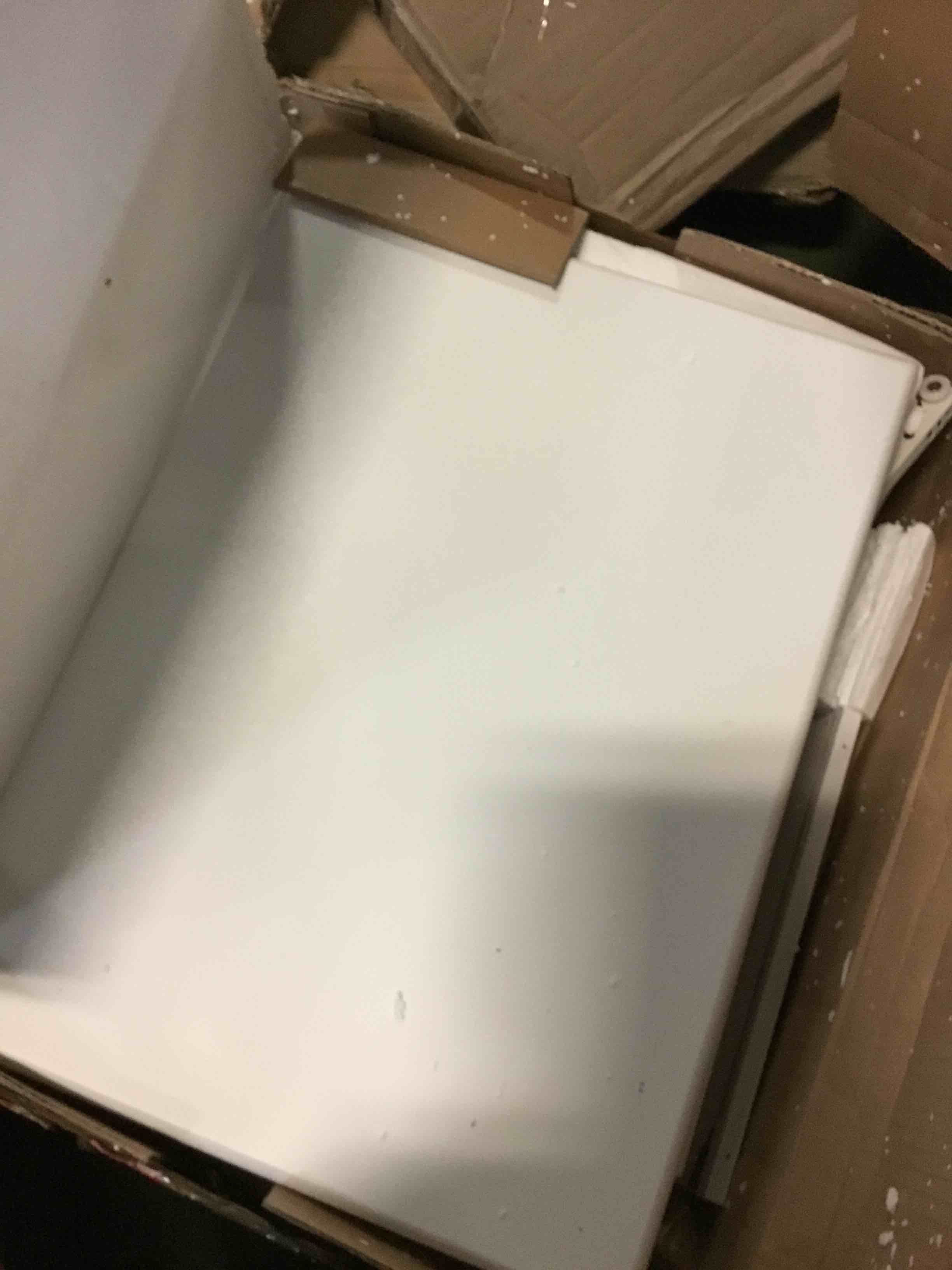 https://s3.amazonaws.com/lotting-images-prod/bidfta/RED5052621_1693233326271.jpeg