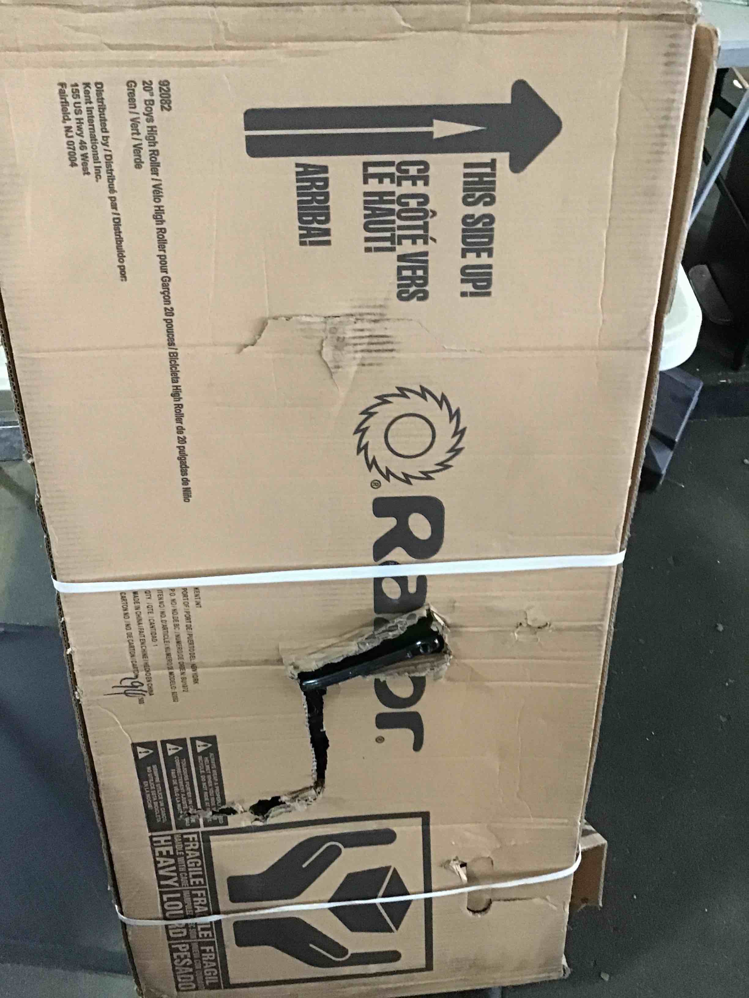 https://s3.amazonaws.com/lotting-images-prod/bidfta/RED5052846_1693417655765.jpeg