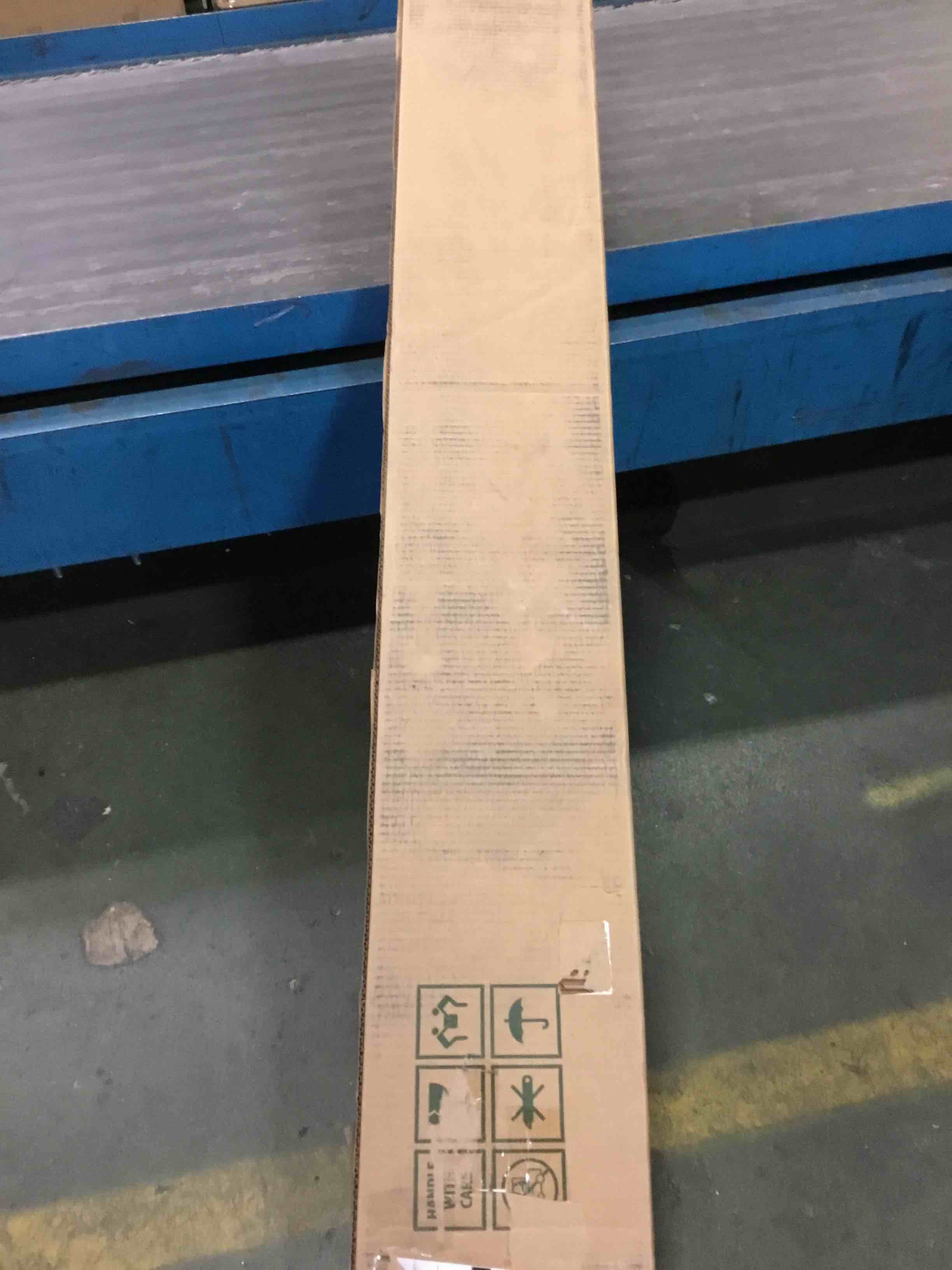 https://s3.amazonaws.com/lotting-images-prod/bidfta/RED5052970_1693576417341.jpeg