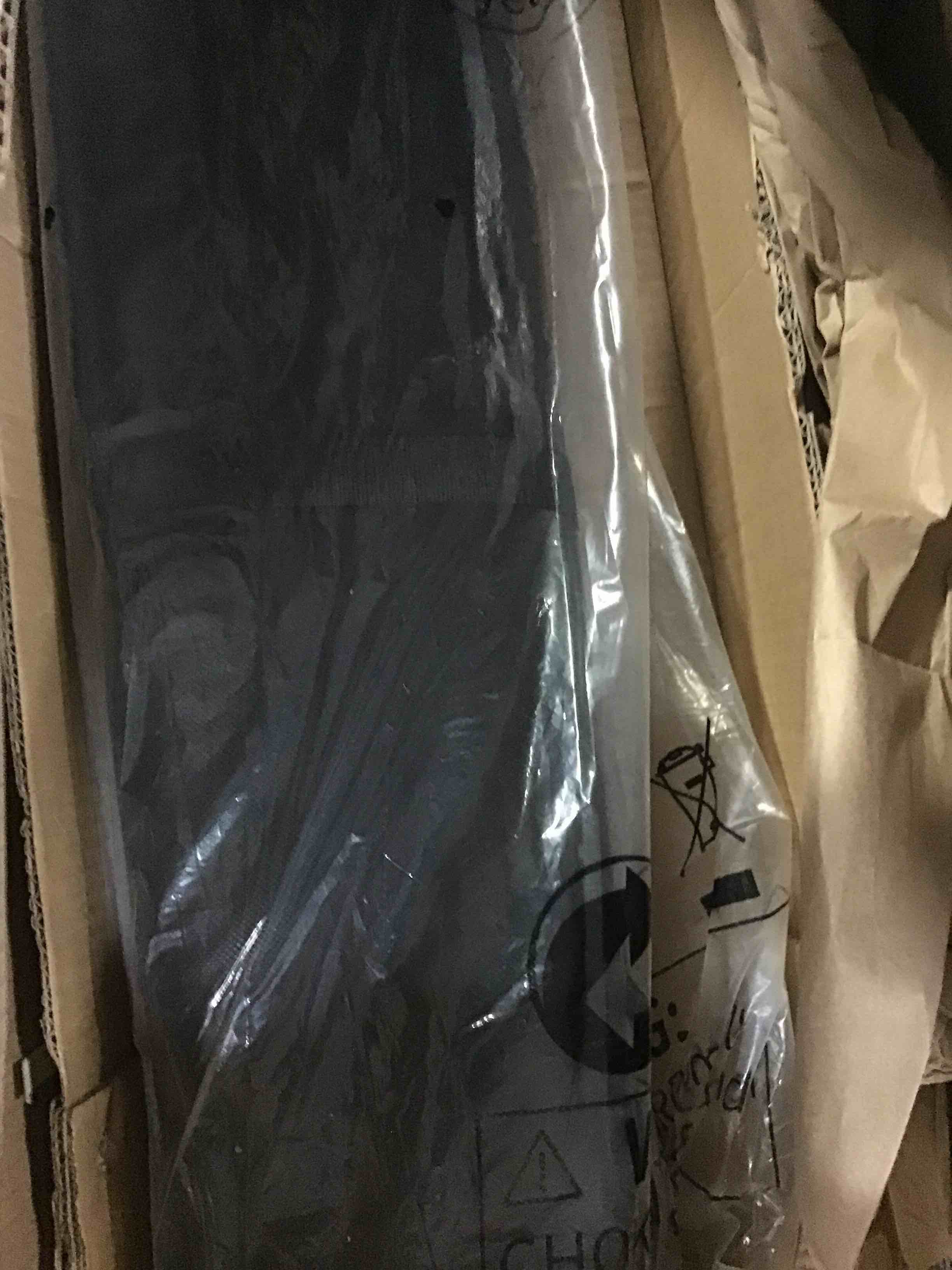 https://s3.amazonaws.com/lotting-images-prod/bidfta/RED5053250_1694113139122.jpeg