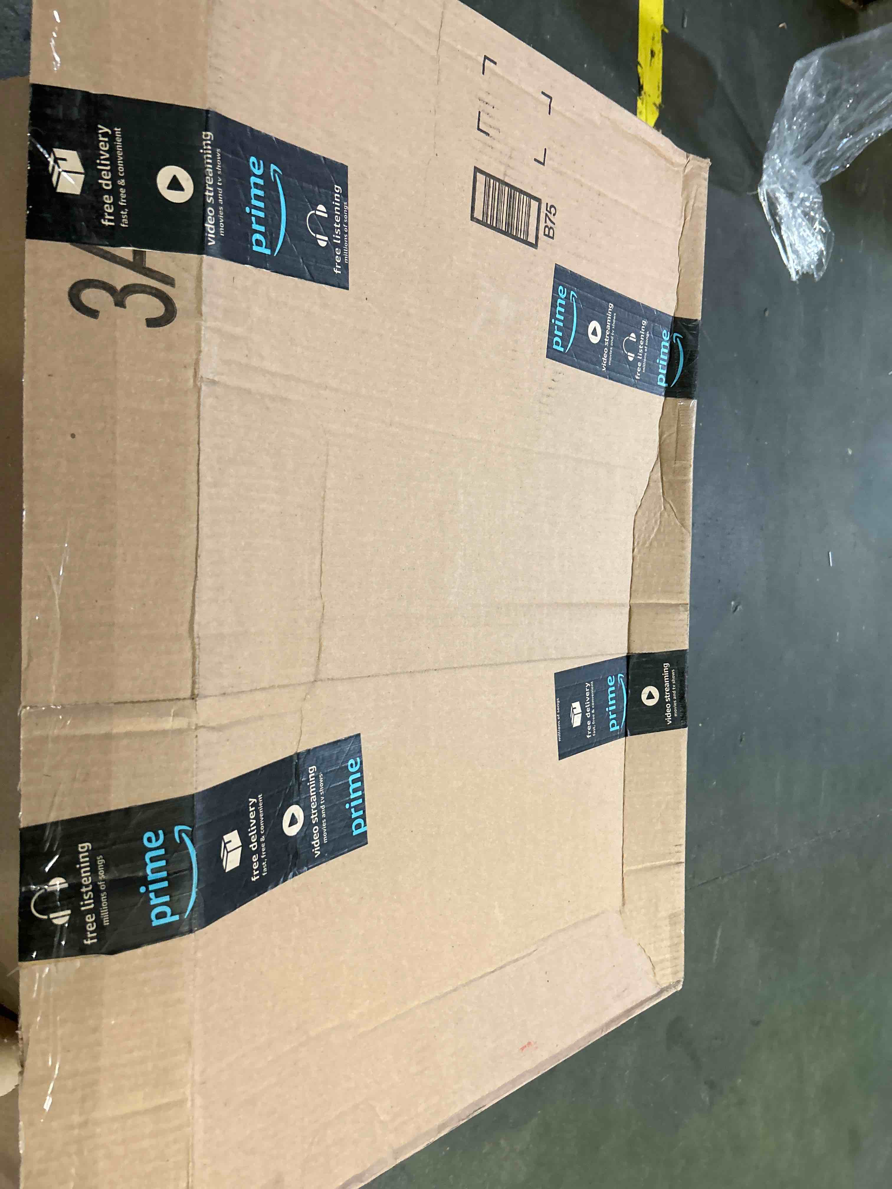 https://s3.amazonaws.com/lotting-images-prod/bidfta/RED5053371_1694345994800.jpeg