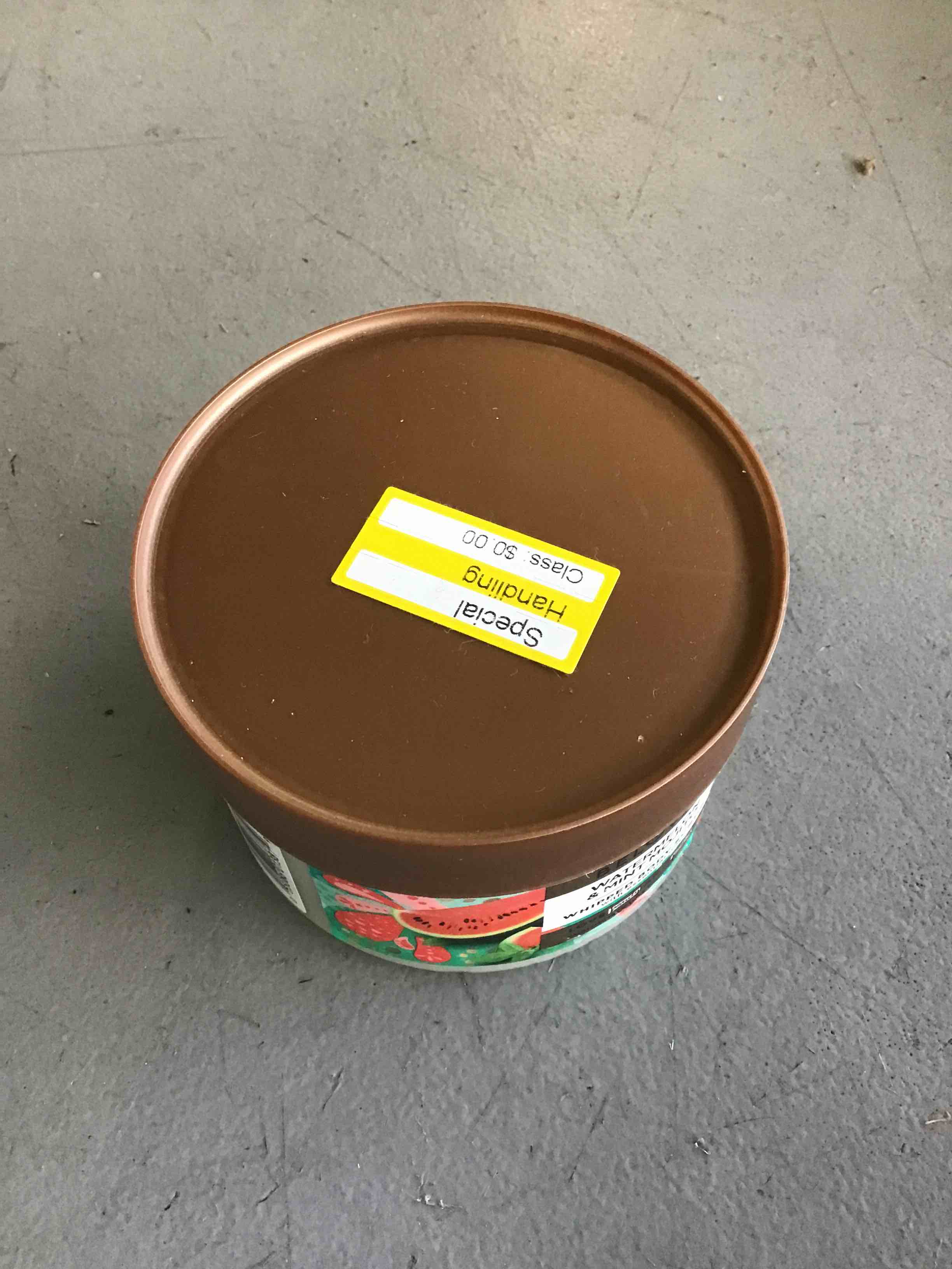 https://s3.amazonaws.com/lotting-images-prod/bidfta/RED5056750_1692898388670.jpeg