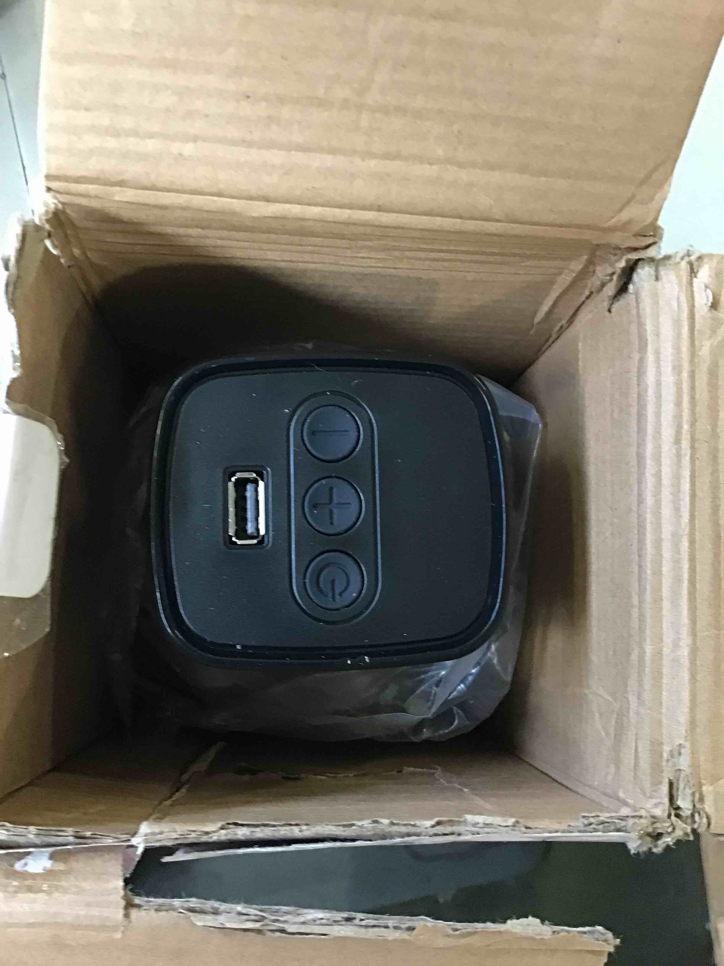 https://s3.amazonaws.com/lotting-images-prod/bidfta/RED5057115_1692989723030.jpeg
