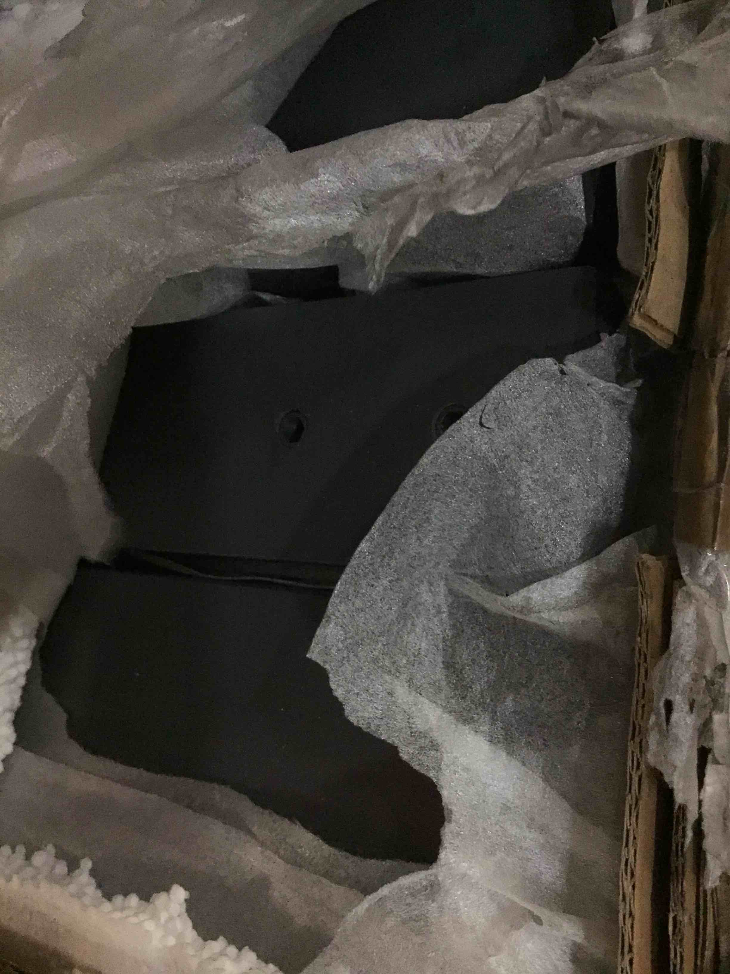 https://s3.amazonaws.com/lotting-images-prod/bidfta/RED5058656_1692978058743.jpeg