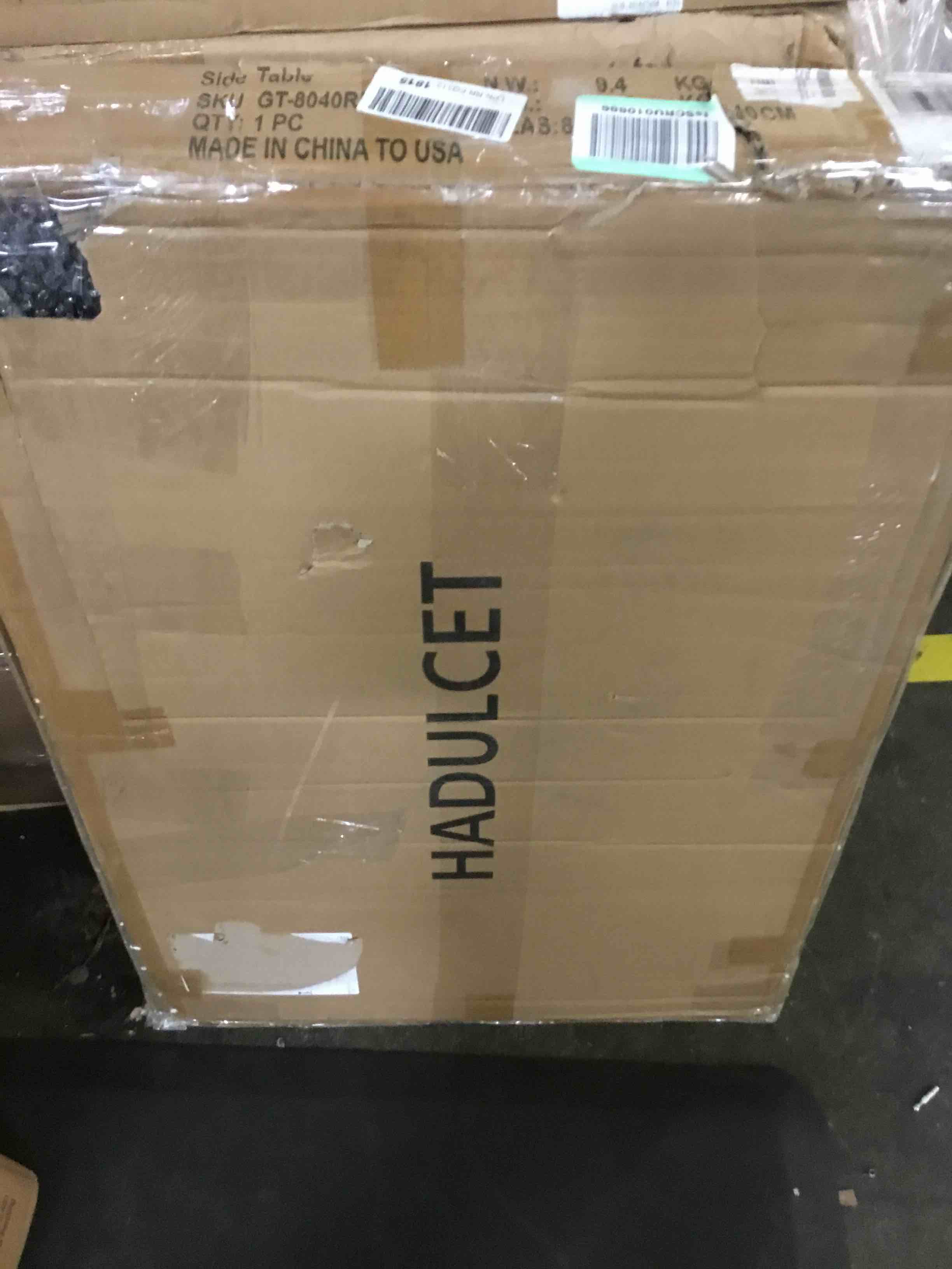 https://s3.amazonaws.com/lotting-images-prod/bidfta/RED5058703_1692987917595.jpeg