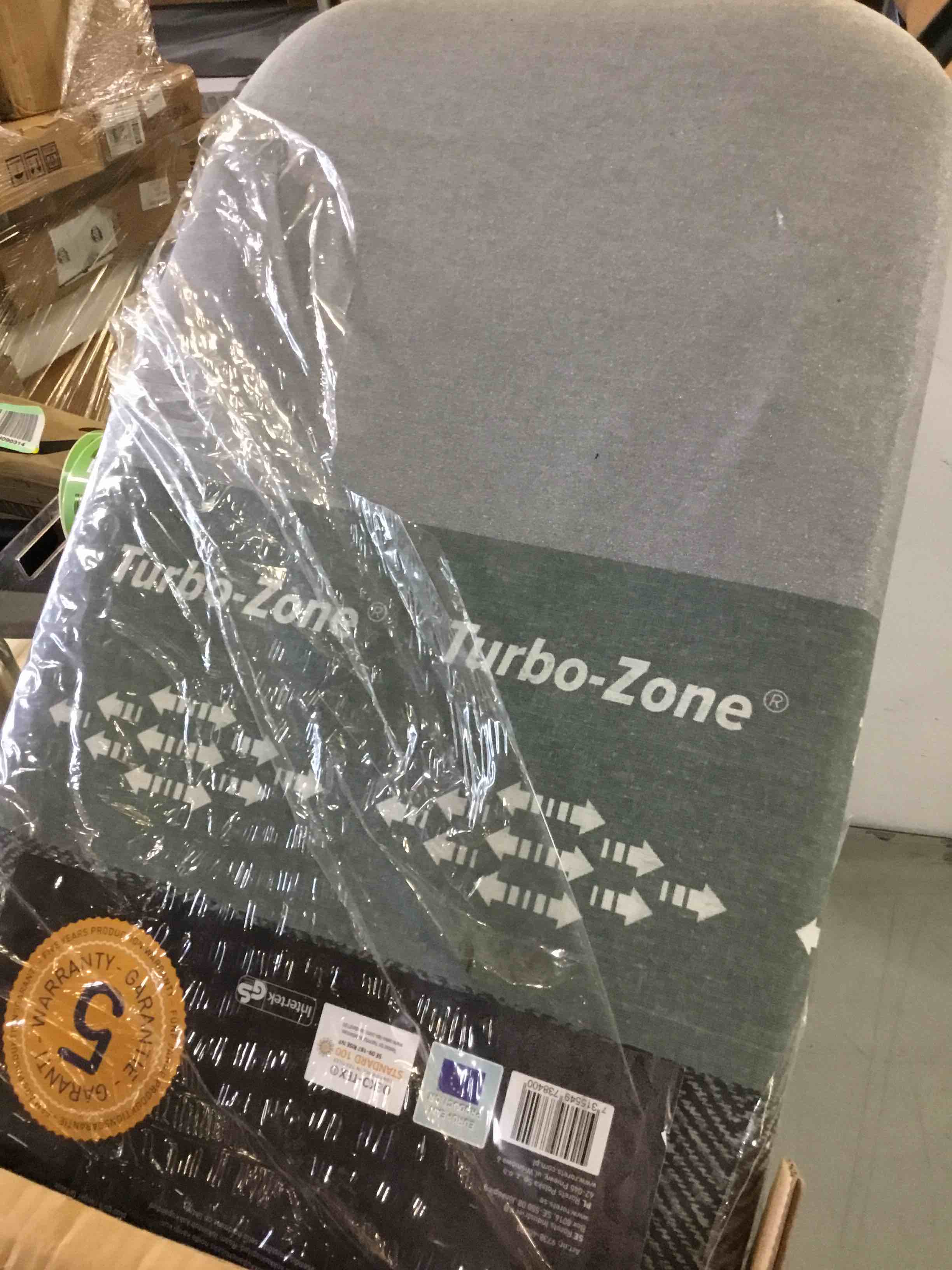 https://s3.amazonaws.com/lotting-images-prod/bidfta/RED5058906_1693229394039.jpeg