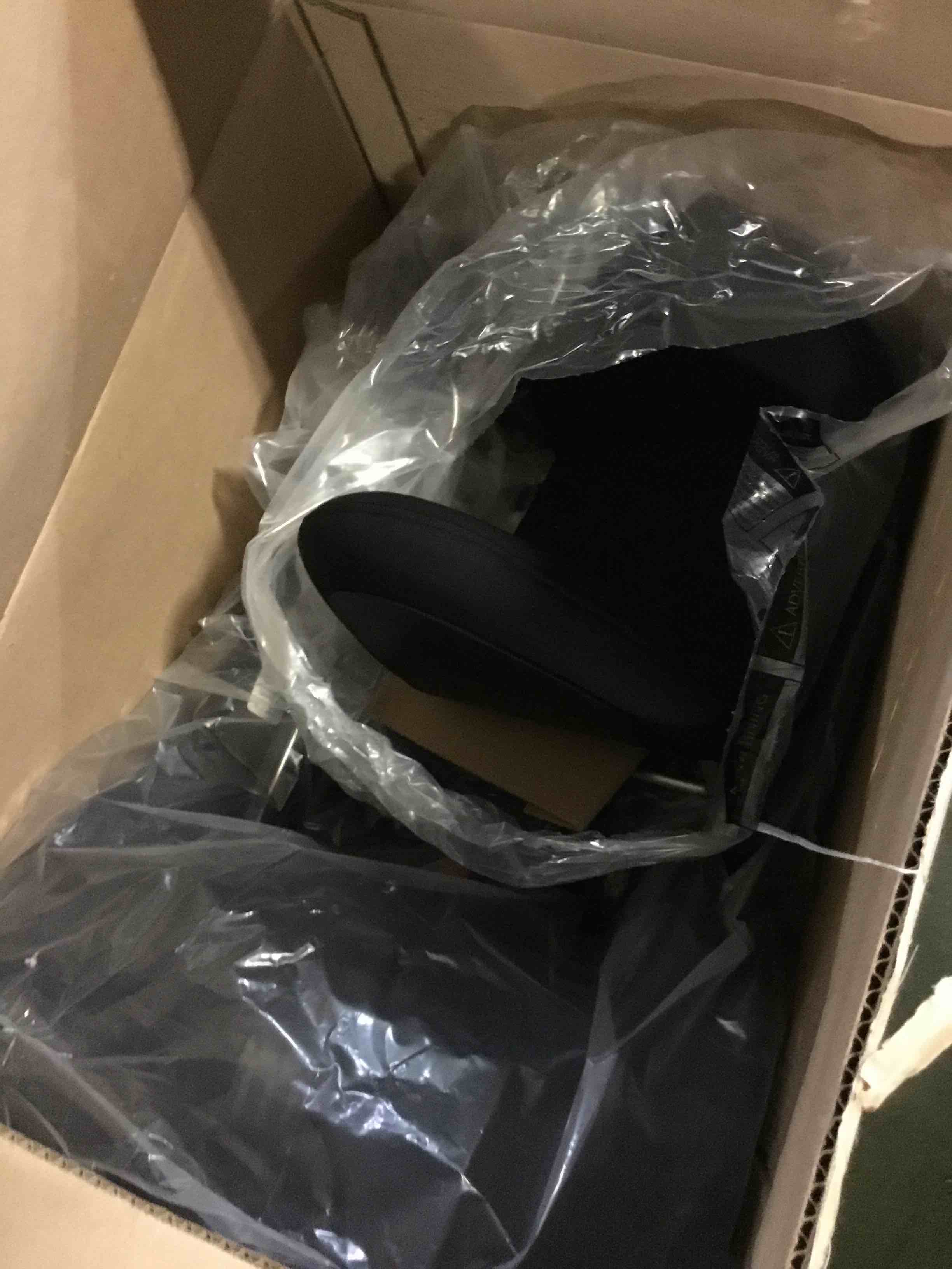 https://s3.amazonaws.com/lotting-images-prod/bidfta/RED5059889_1693917999953.jpeg