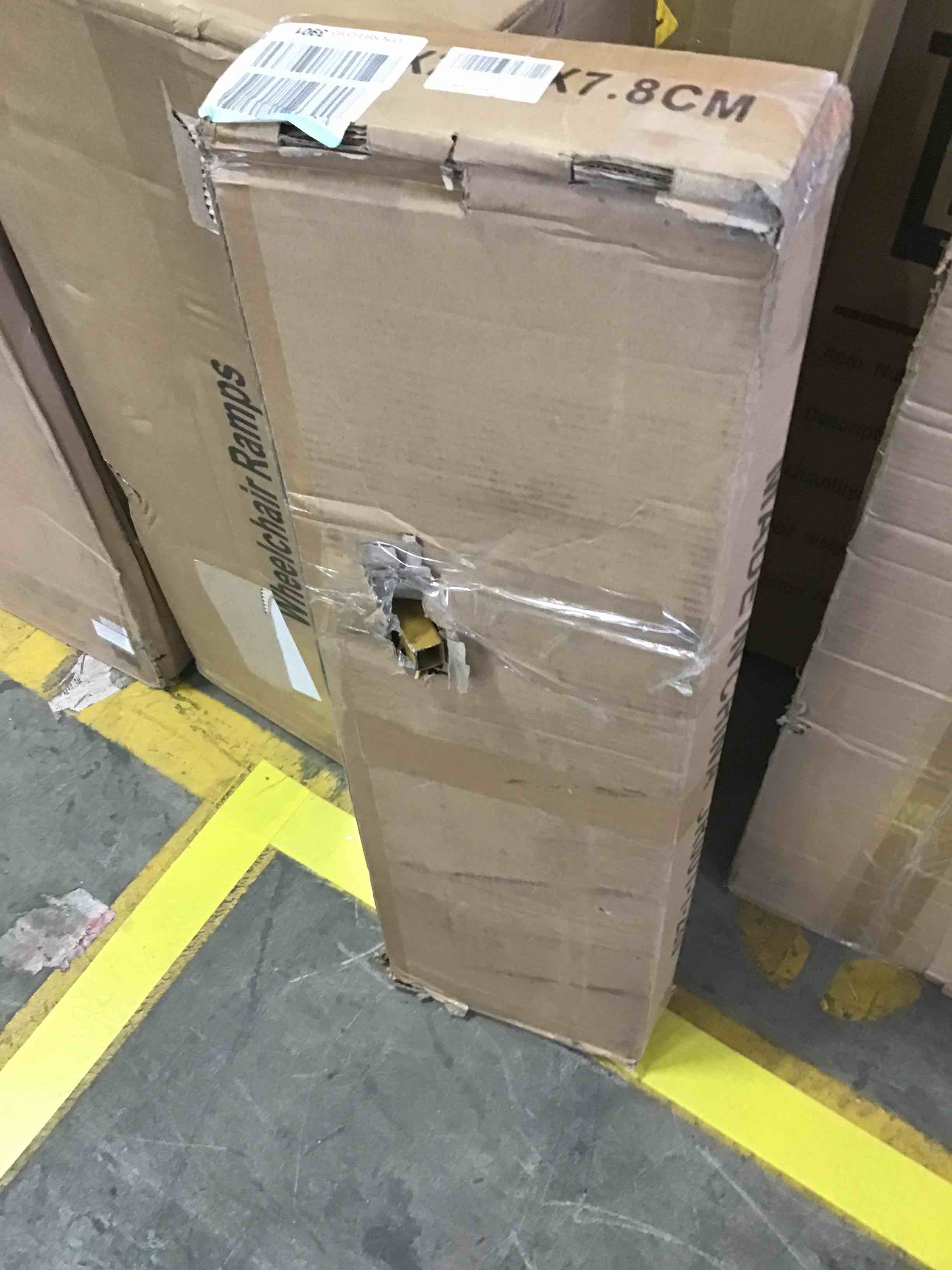 https://s3.amazonaws.com/lotting-images-prod/bidfta/RED5060103_1695056428922.jpeg