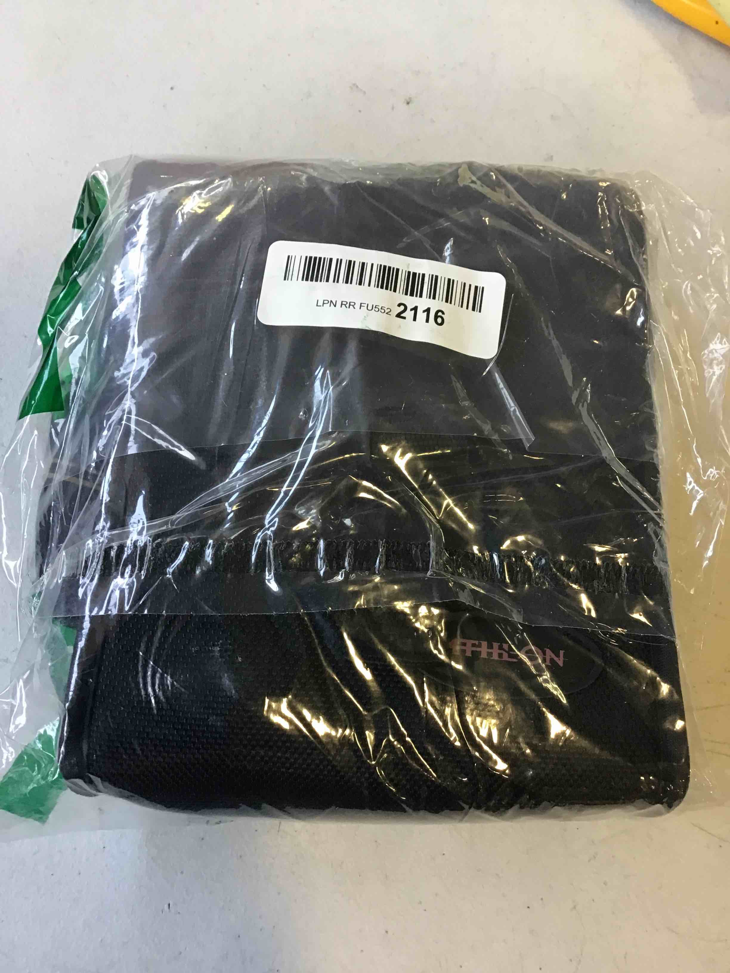 https://s3.amazonaws.com/lotting-images-prod/bidfta/RED5062084_1695239089182.jpeg