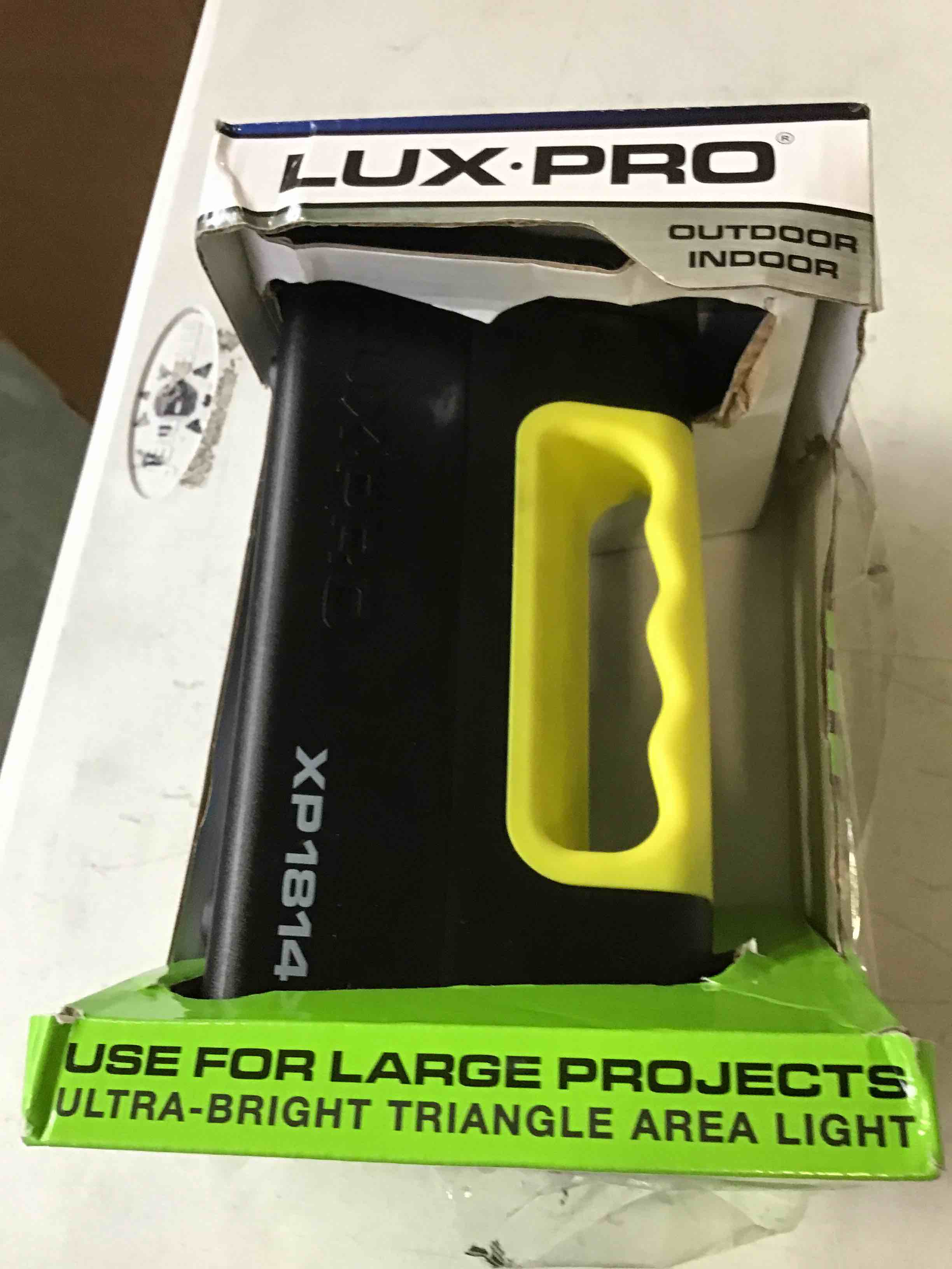 https://s3.amazonaws.com/lotting-images-prod/bidfta/RED5062714_1695994186861.jpeg