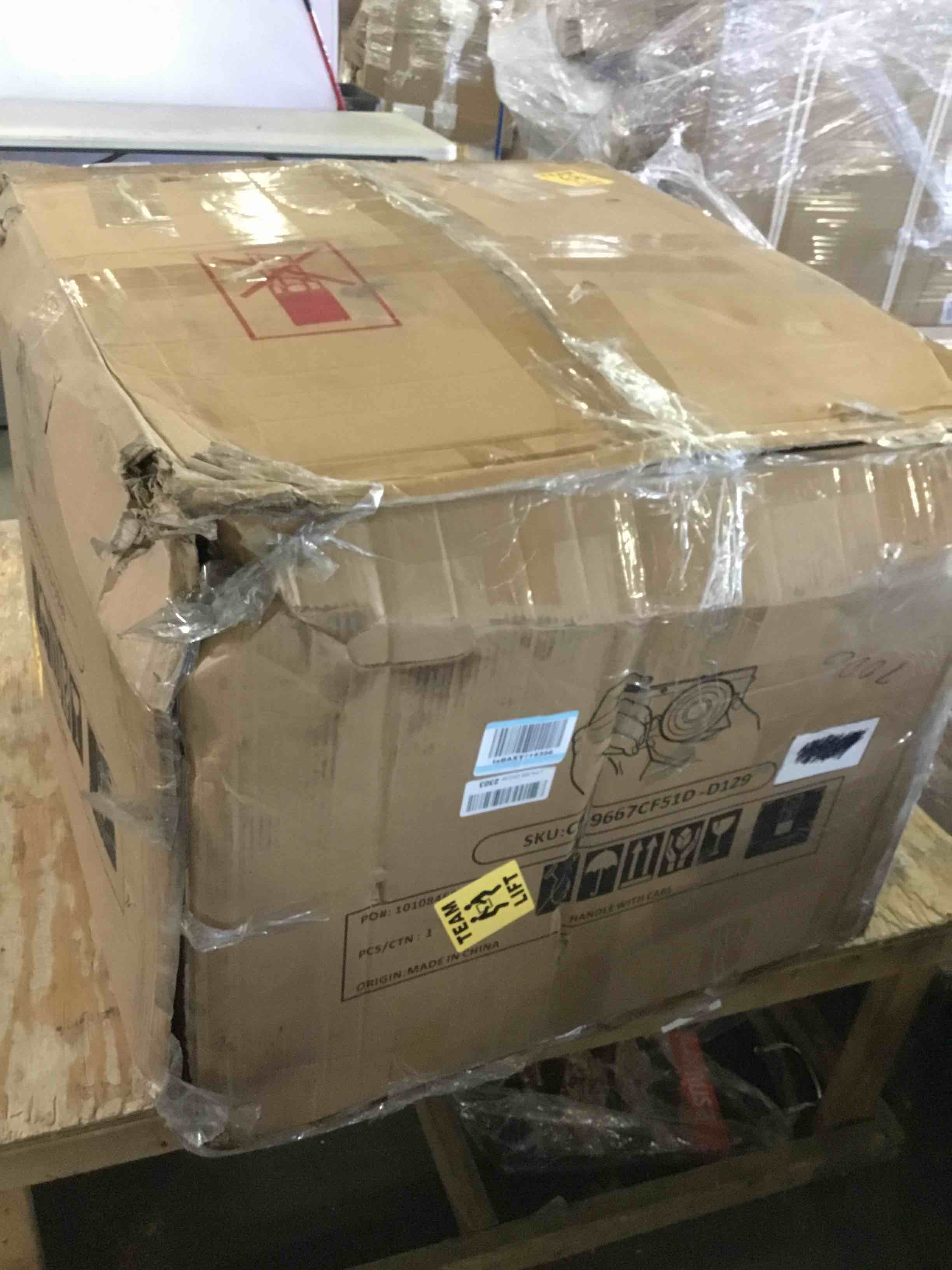 https://s3.amazonaws.com/lotting-images-prod/bidfta/RED5063286_1694809072337.jpeg