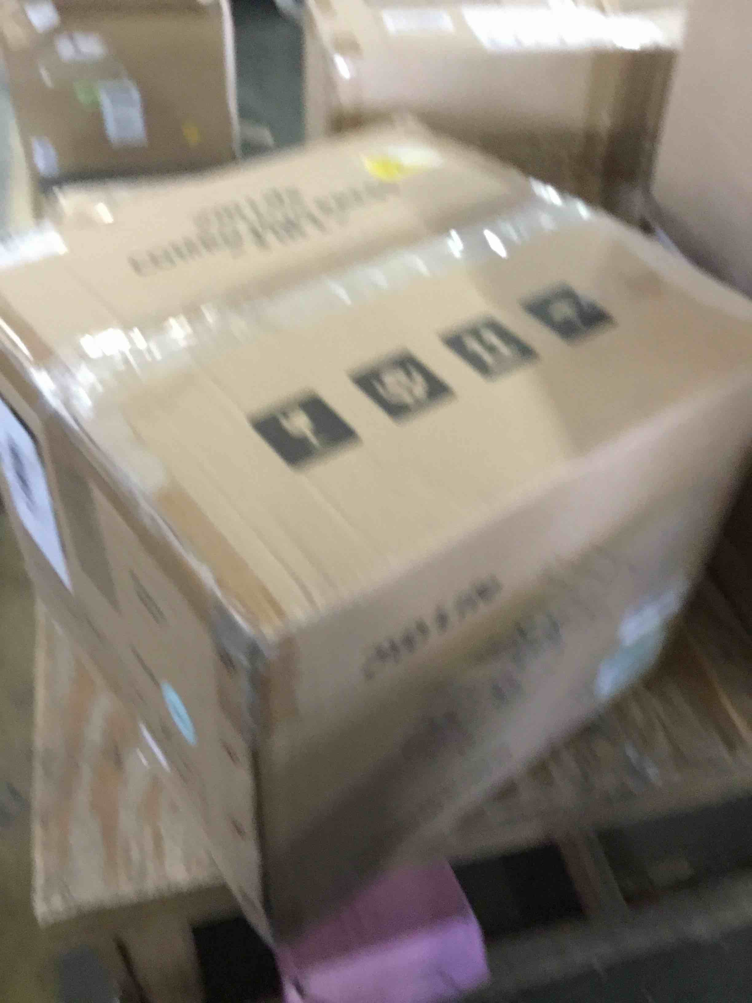 https://s3.amazonaws.com/lotting-images-prod/bidfta/RED5063517_1695128867366.jpeg