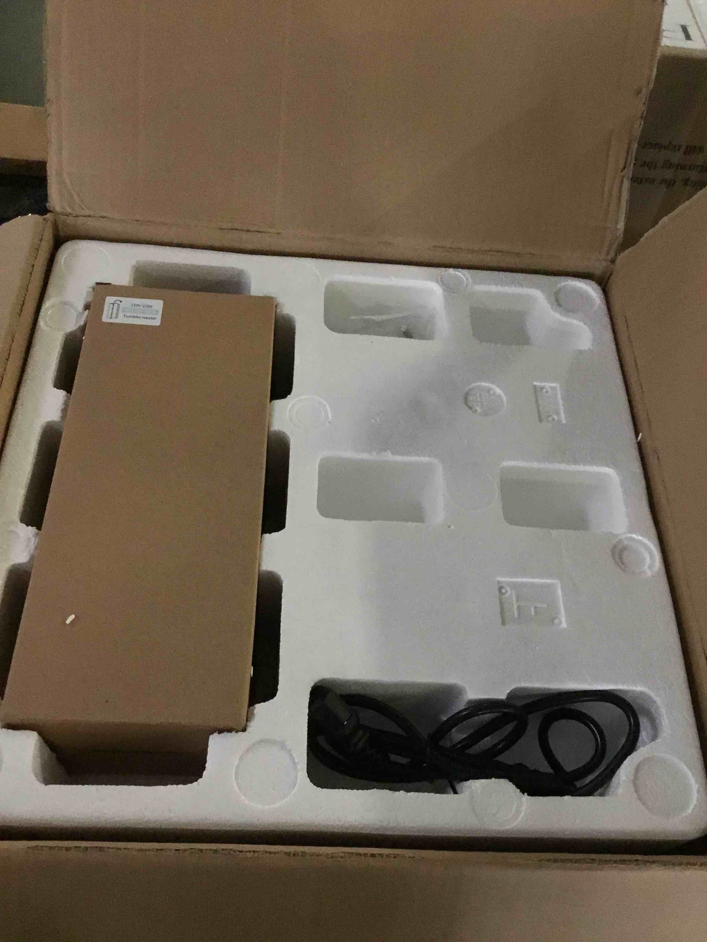 https://s3.amazonaws.com/lotting-images-prod/bidfta/RED5063517_1695128996279.jpeg
