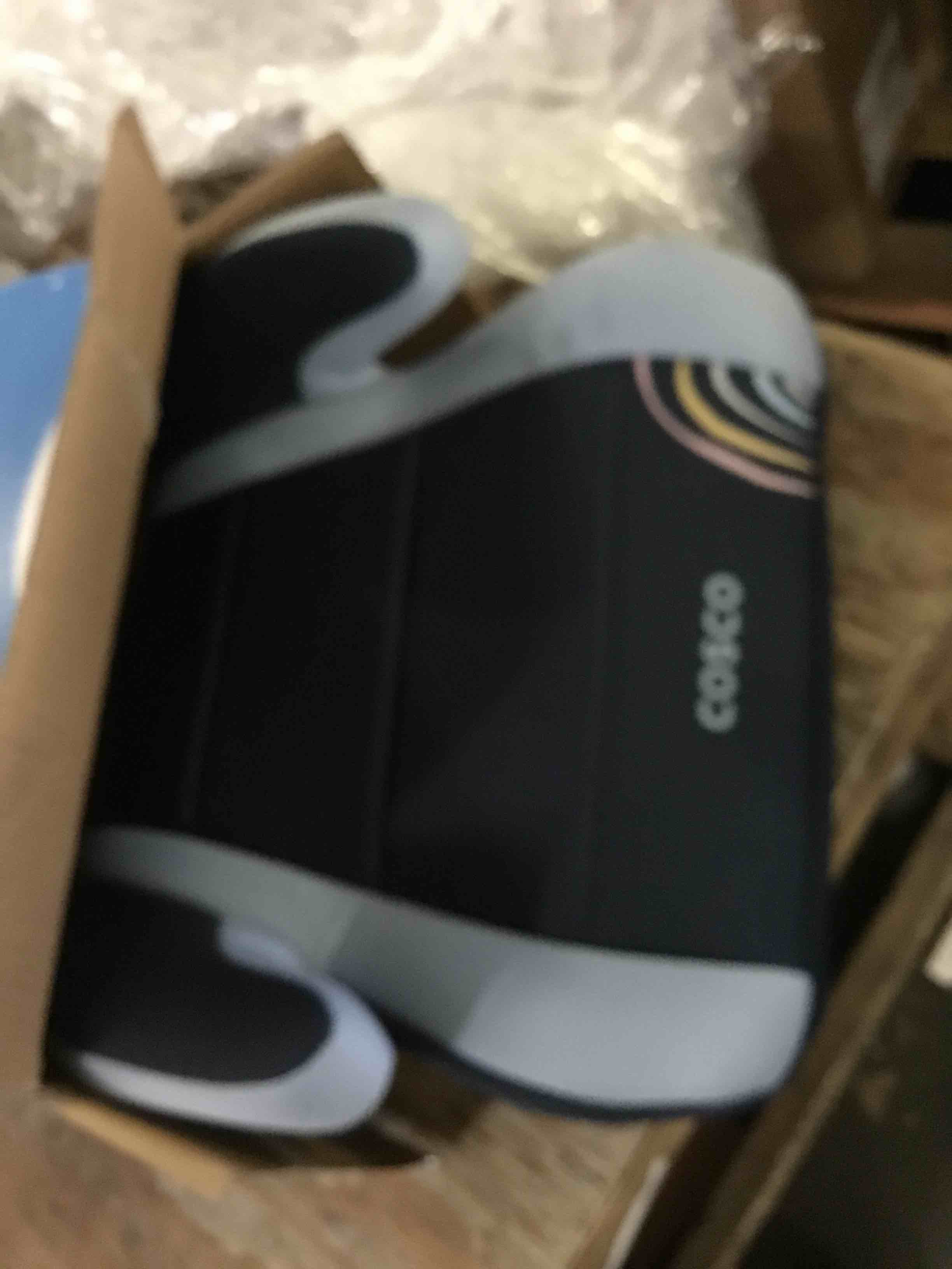 https://s3.amazonaws.com/lotting-images-prod/bidfta/RED5063732_1695215124426.jpeg