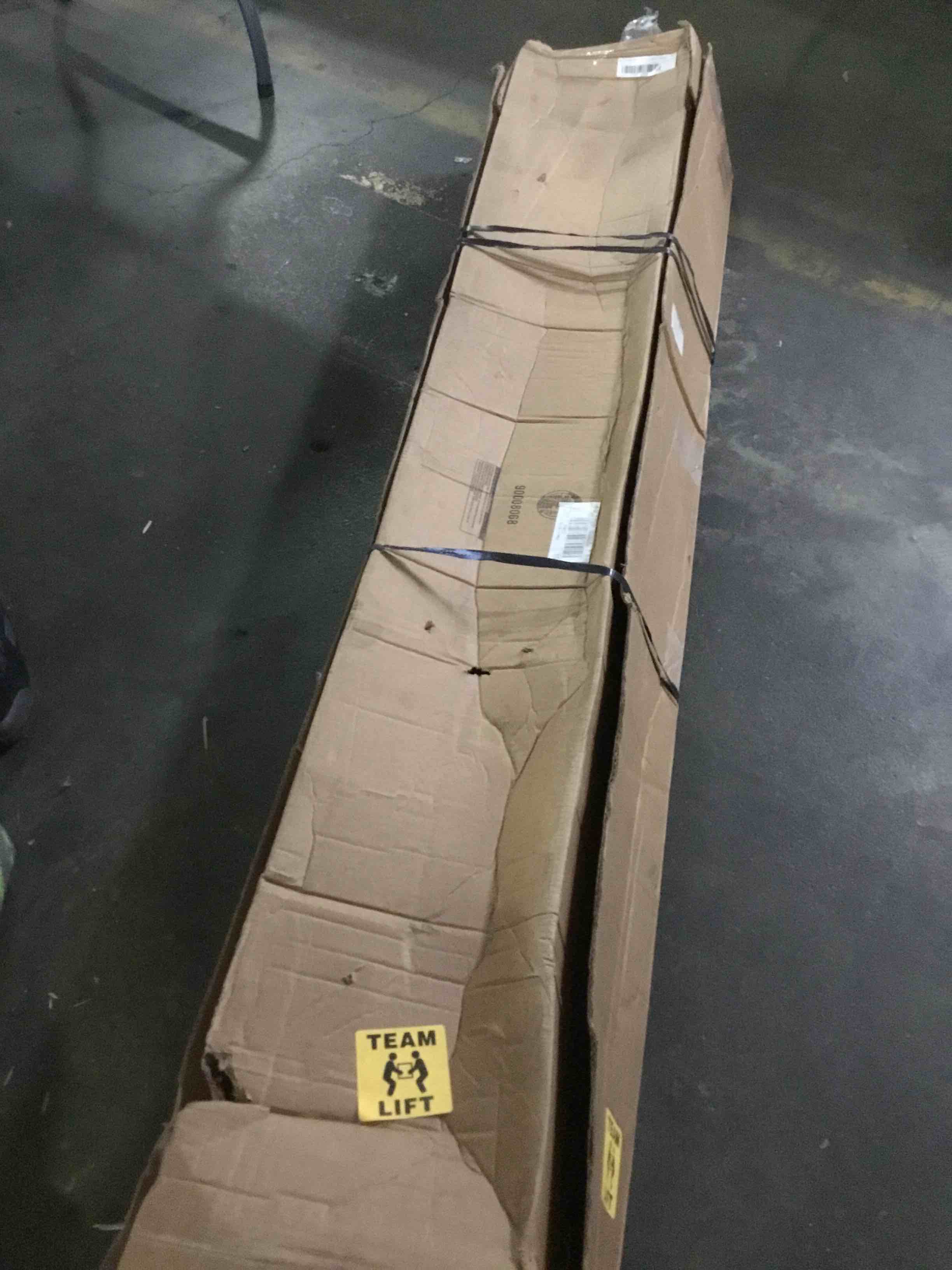 https://s3.amazonaws.com/lotting-images-prod/bidfta/RED5063957_1695308870552.jpeg