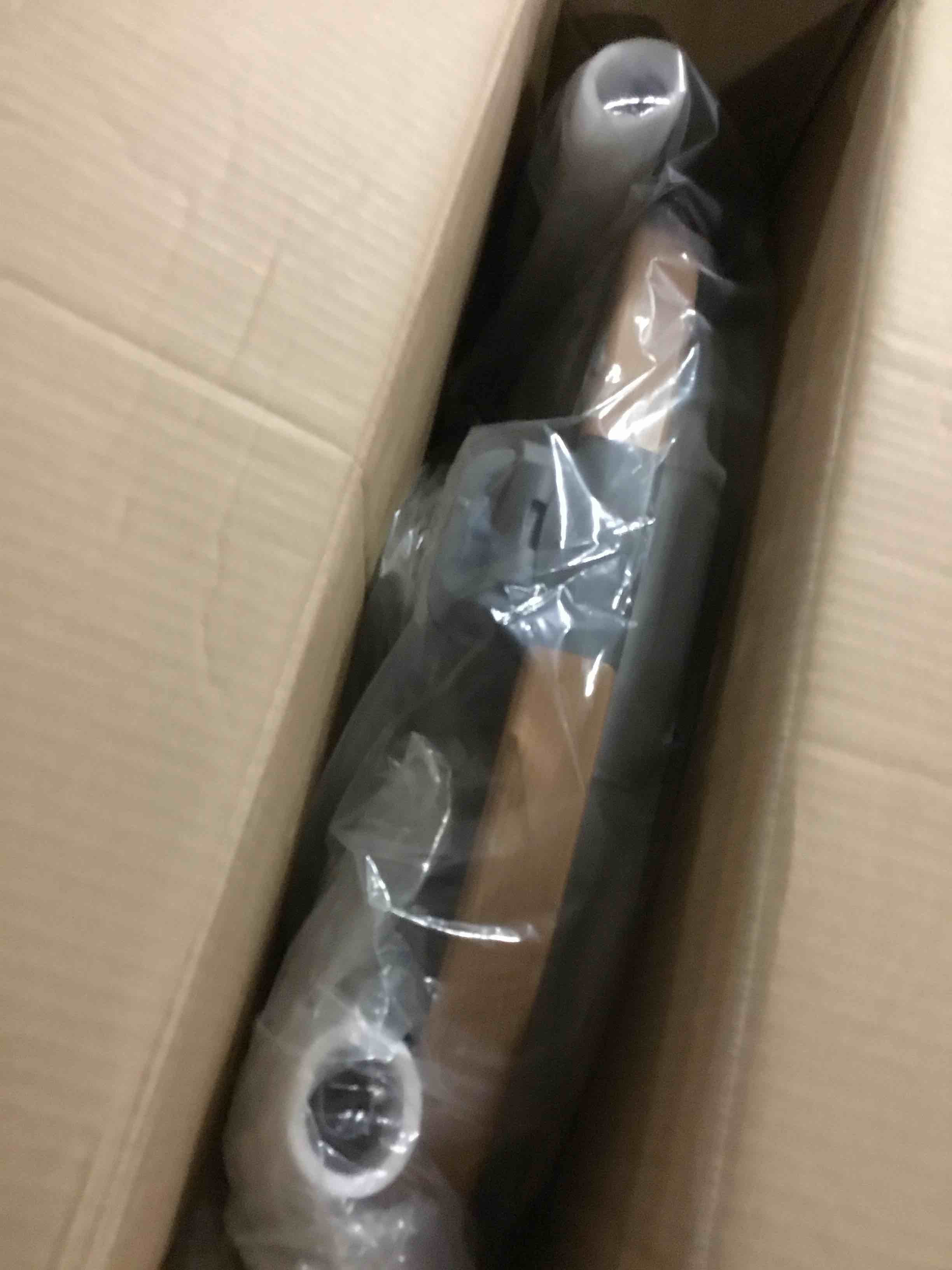 https://s3.amazonaws.com/lotting-images-prod/bidfta/RED5064047_1695382037592.jpeg