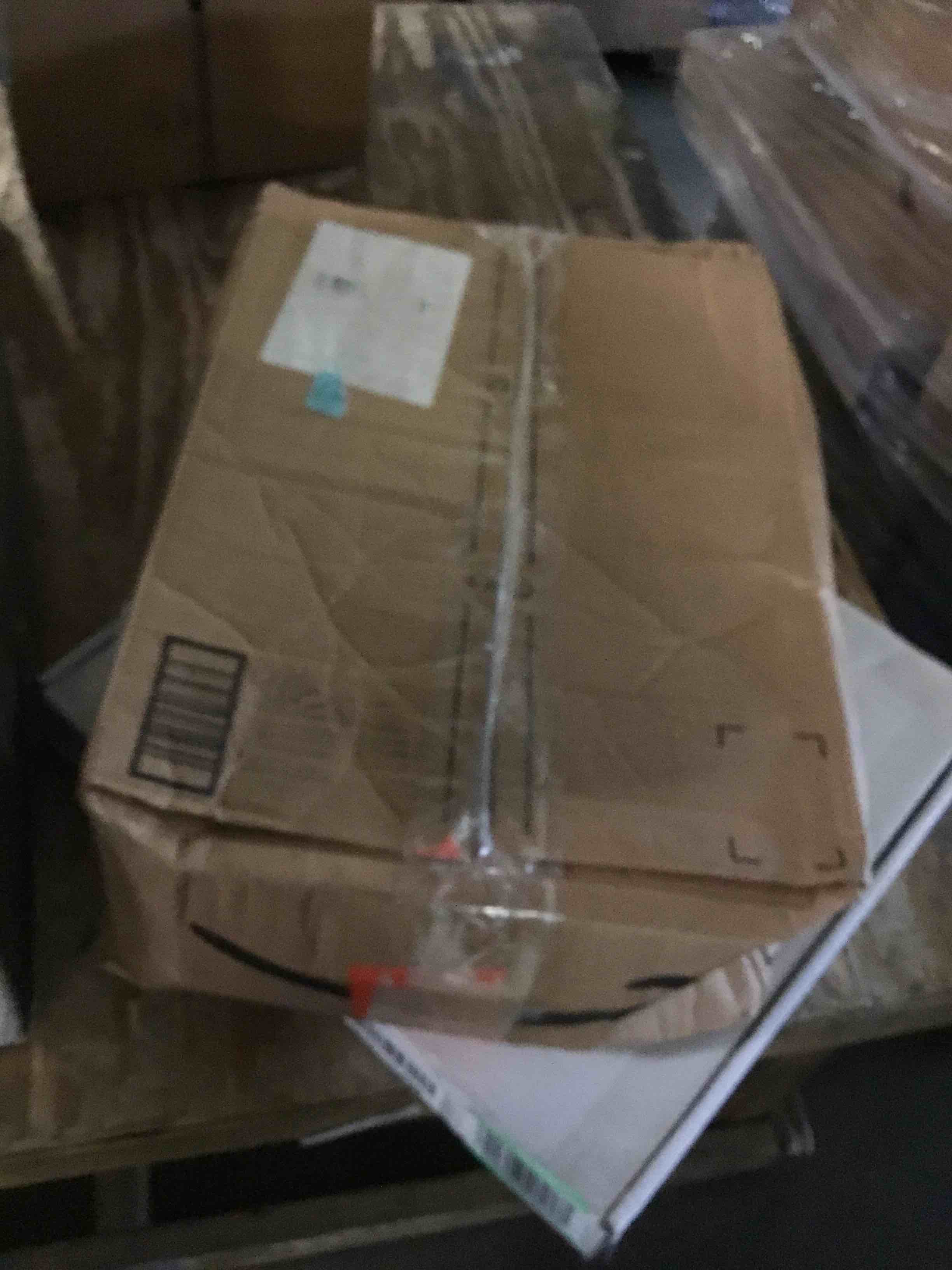 https://s3.amazonaws.com/lotting-images-prod/bidfta/RED5064109_1695390653842.jpeg